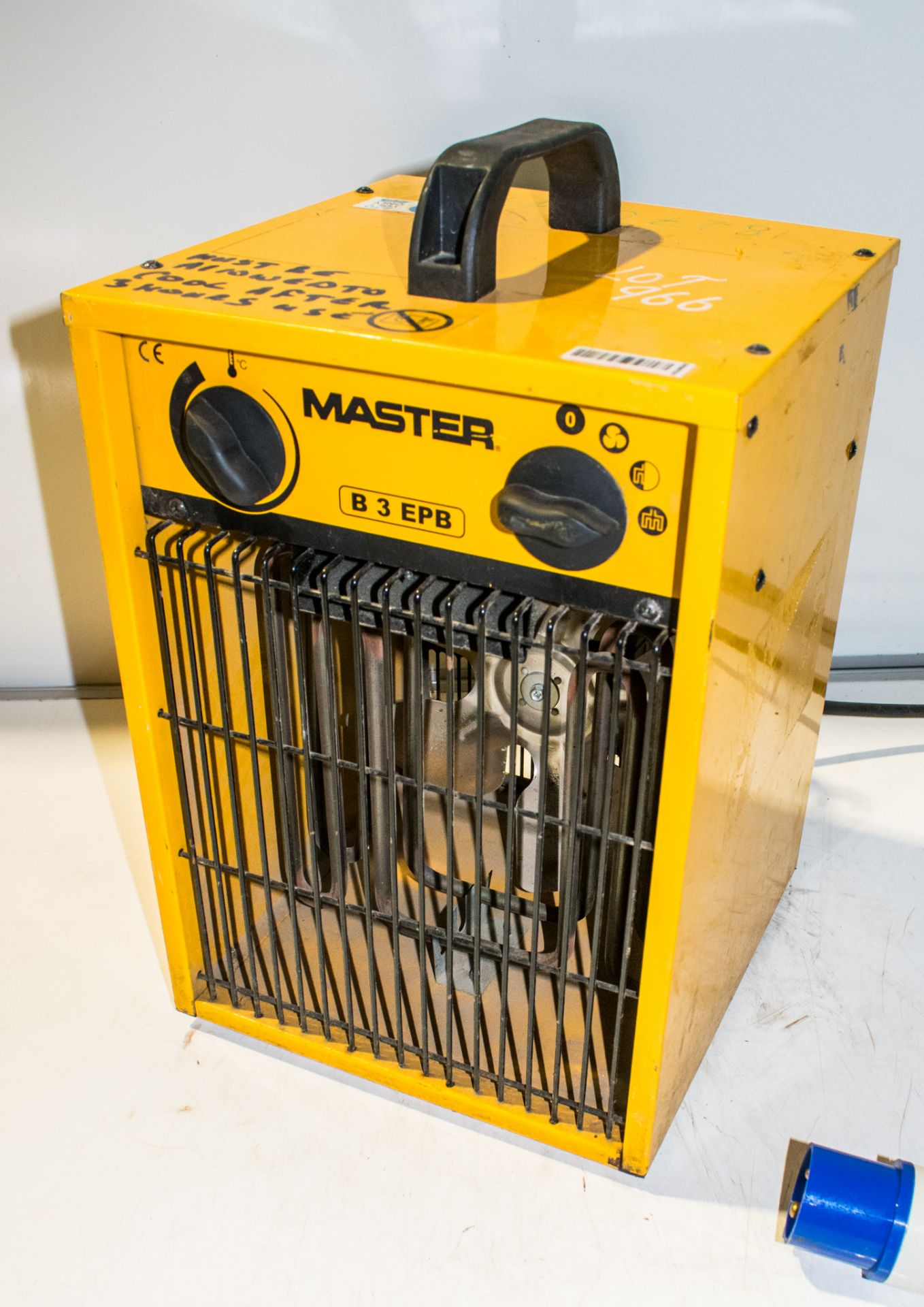 Master 240v fan heater