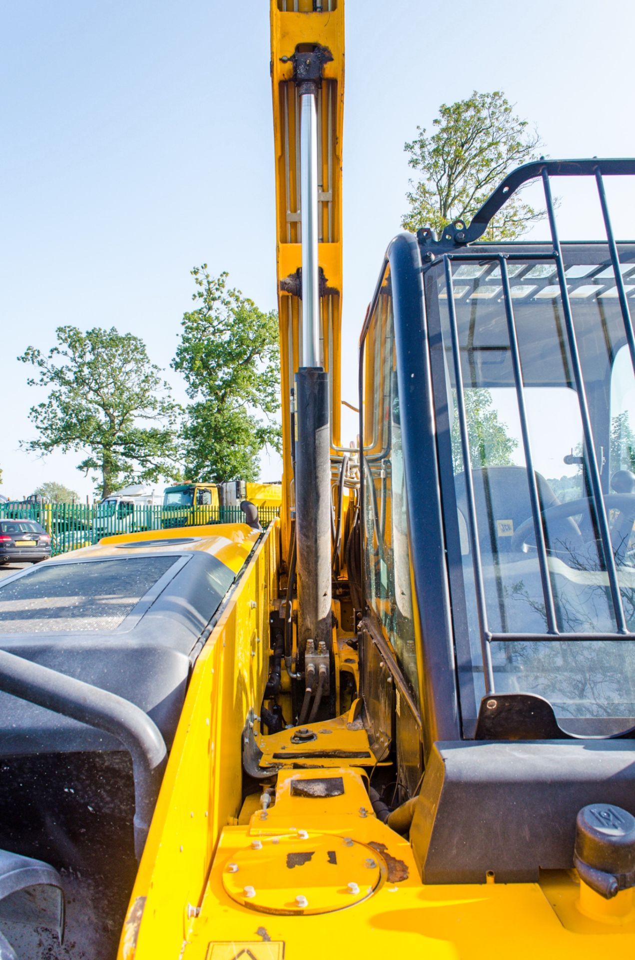 JCB 525-60 6 metre telescopic handler  Registration Number: MT17 UPB Year: 2017 S/N: 2458157 - Image 14 of 22