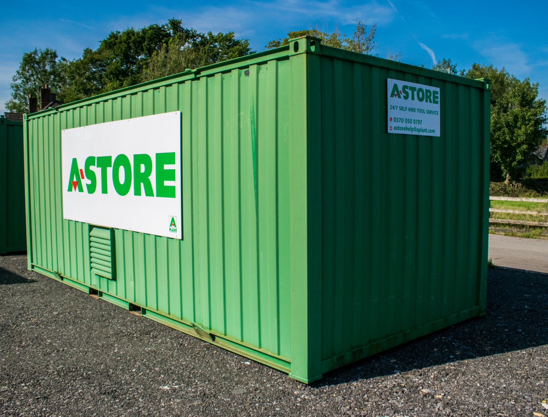 21ft x 9ft steel tool storage site unit Comprising of: Lobby and tool store room  c/w: Electronic - Image 2 of 8