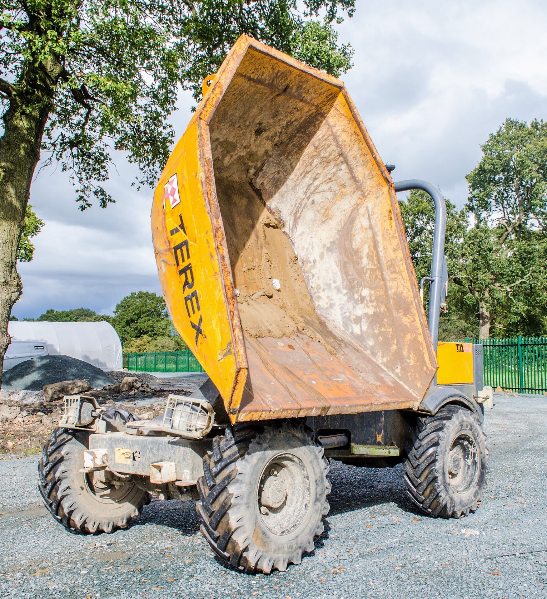 Benford Terex TA3 3 tonne swivel skip dumper Year: 2014 S/N: E7PB5821 Recorded Hours: 1330 A635072 - Image 9 of 20