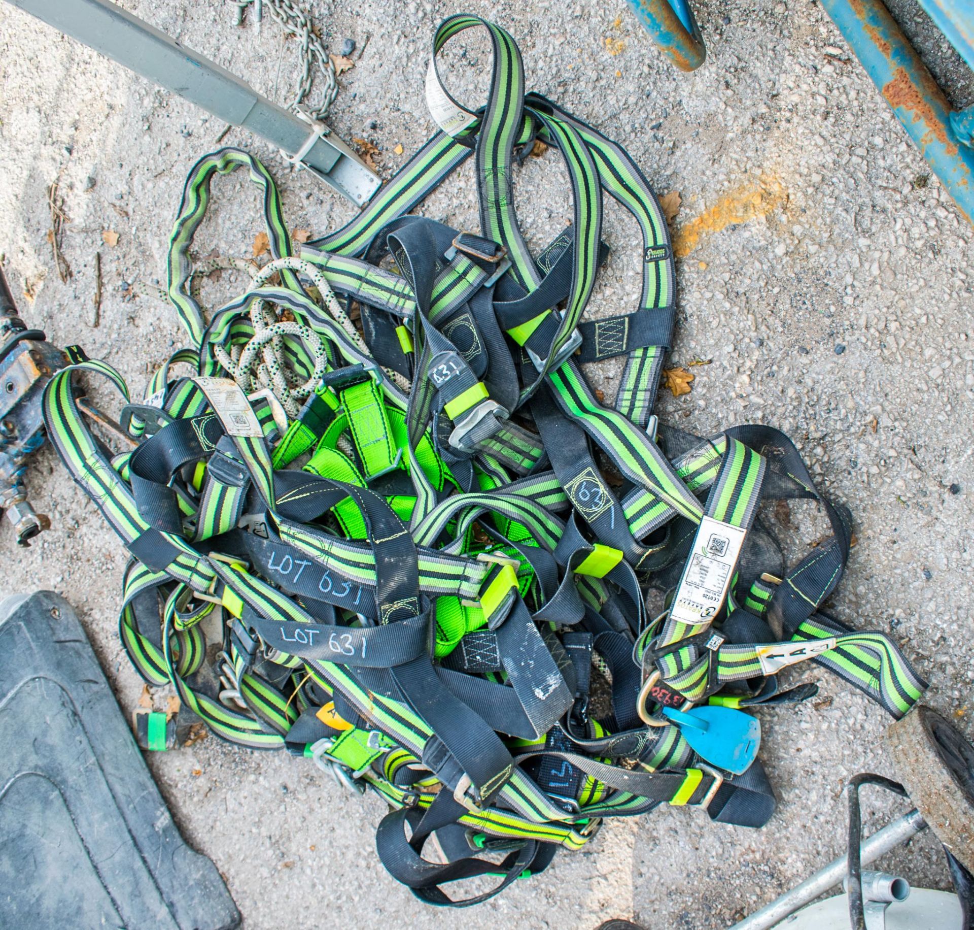 Quantity of safety harnesses & lanyards as photographed