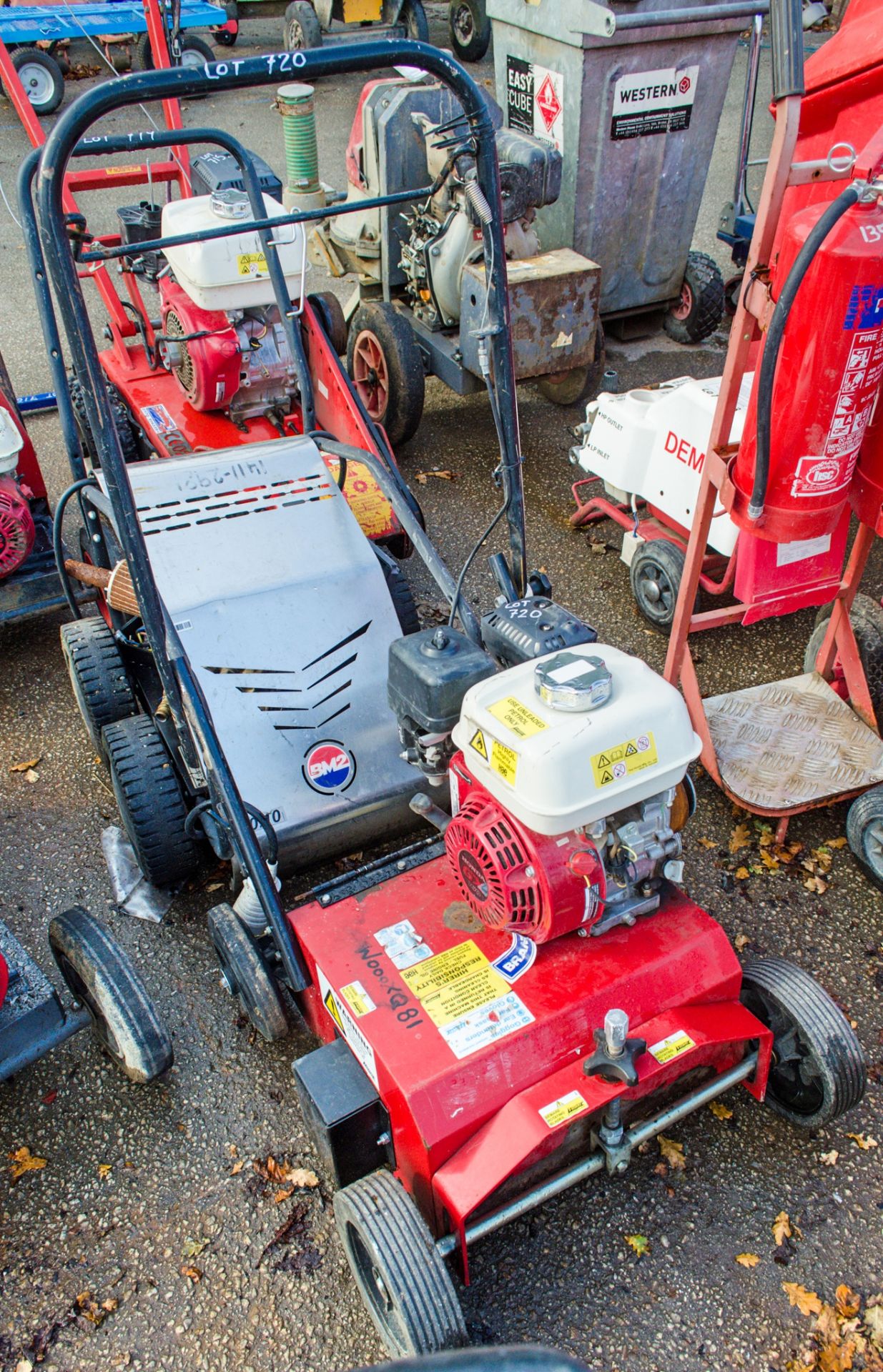 Petrol driven scarifier