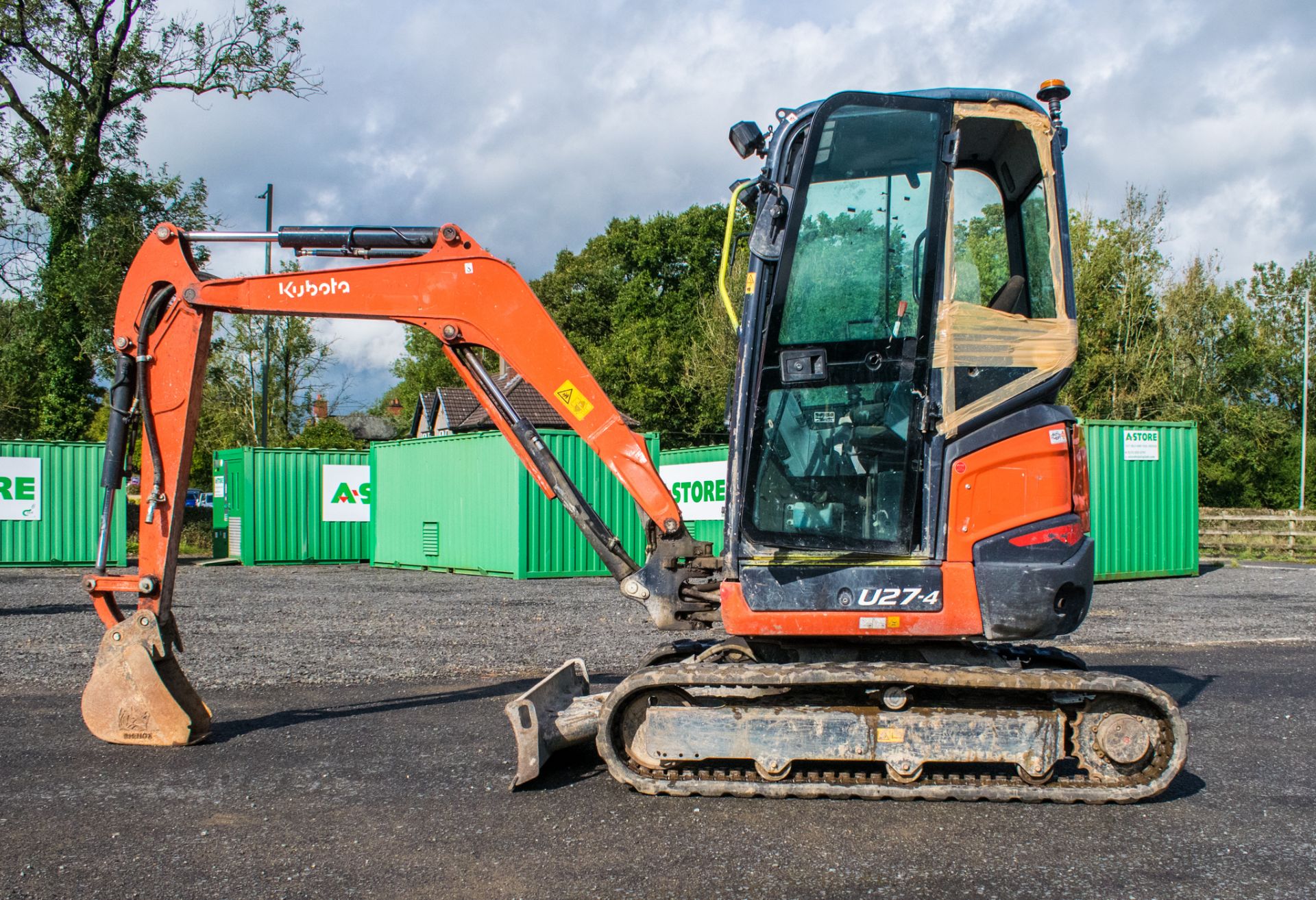 Kubota U27-4 2.7 tonne zero tail swing rubber tracked mini excavator Year: 2016 S/N: 58403 - Image 8 of 17