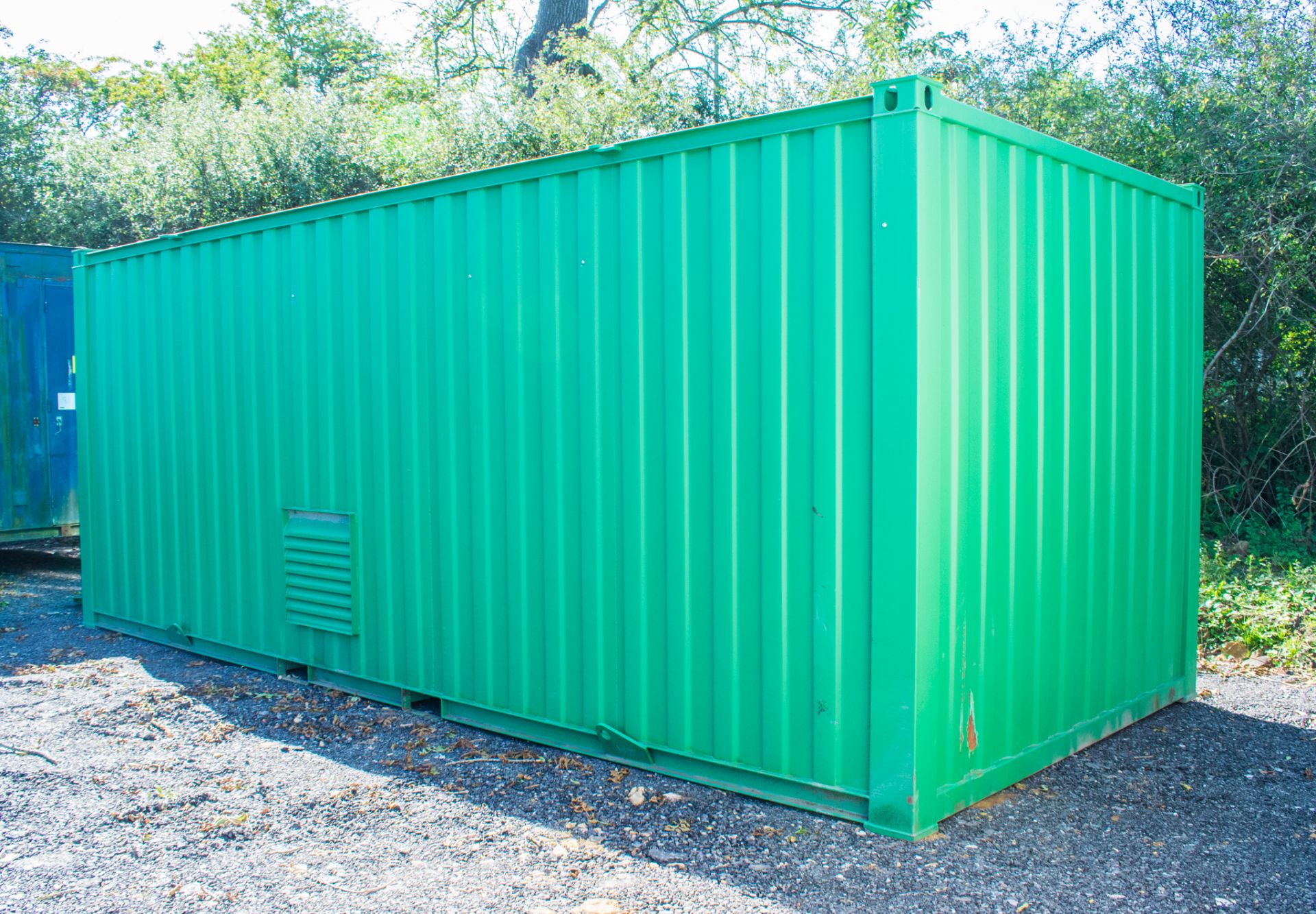 21ft x 9ft steel tool storage site unit Comprising of: Lobby and tool store room  c/w: Electronic - Image 2 of 10