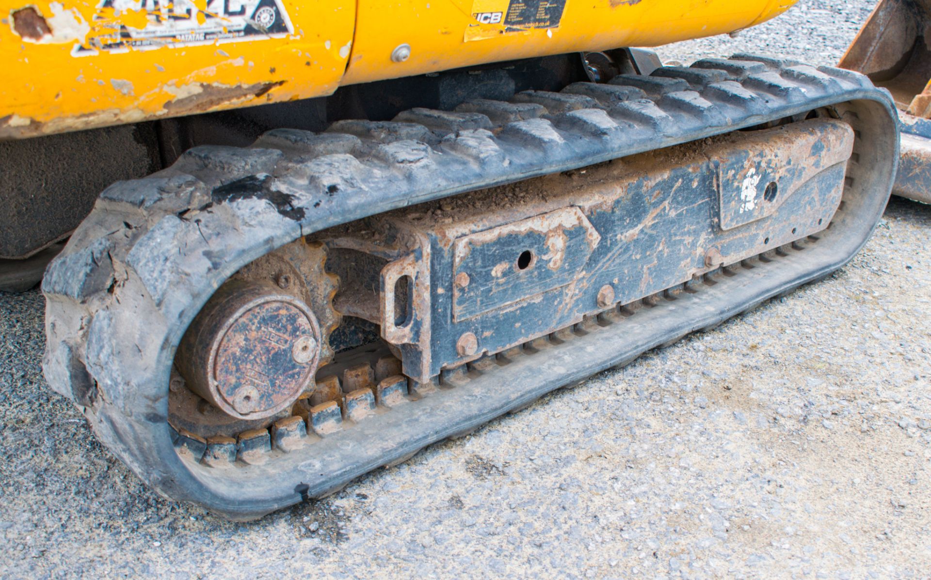 JCB 8014 CTS 1.4 tonne rubber tracked mini excavator  Year: 2014 S/N: 70474 Recorded Hour: 2199 - Image 10 of 19