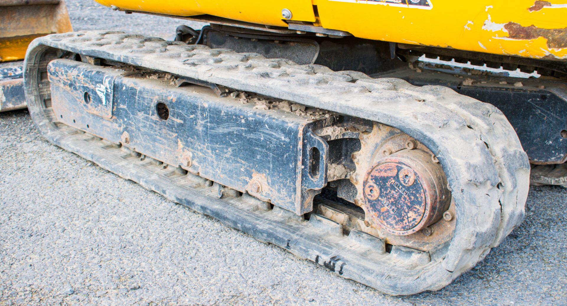 JCB 8016 1.6 tonne rubber tracked mini excavator  Year: 2013 S/N: 2071336 Recorded Hours: 1890 - Image 9 of 18