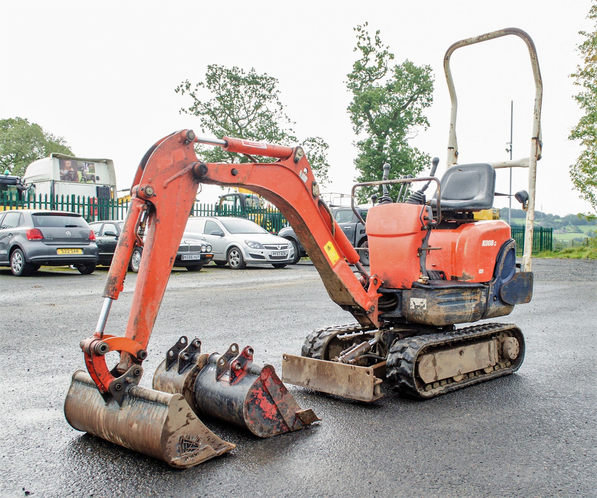 Kubota KX008-3 0.8 tonne rubber tracked micro excavator Year: 2006 S/N: Recorded Hours: 4224