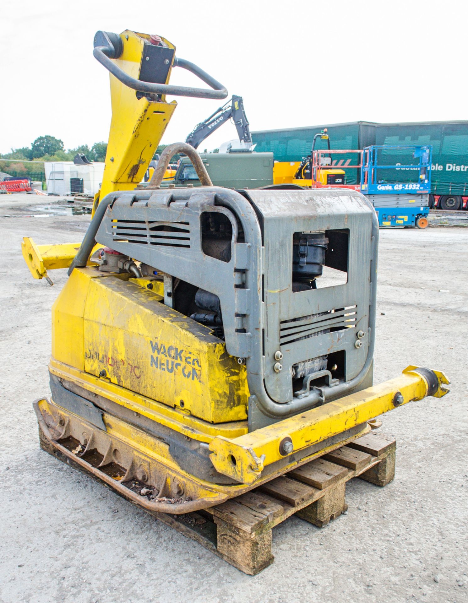 Wacker Neuson Vibroplate DPU 100-70 diesel driven forward reverse compactor plate Year: 2014 S/N: - Image 2 of 7