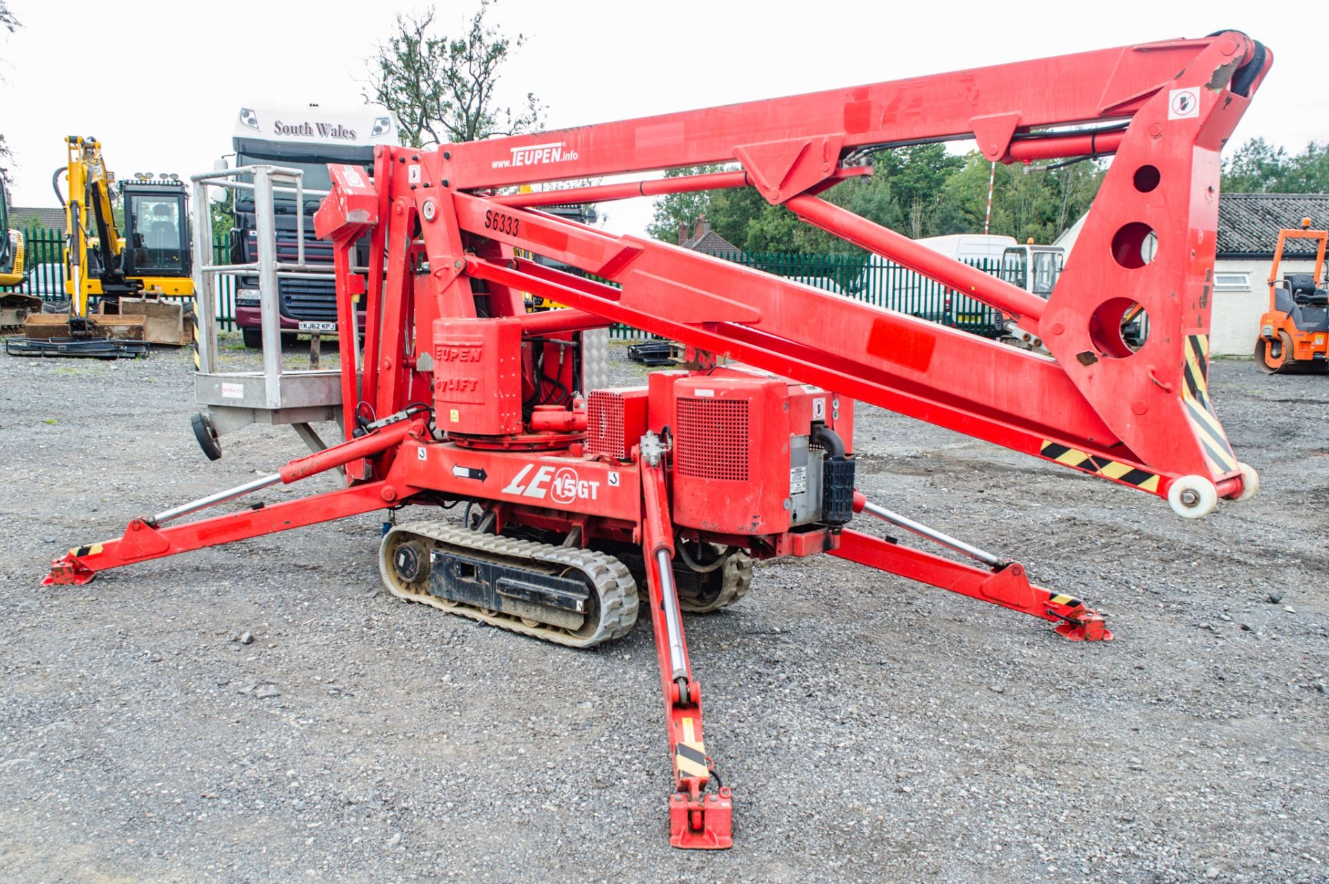 Teupen Leo 15GT diesel driven articulated boom access platform Year: 2007 S/N: 140529 S6333 - Image 10 of 12