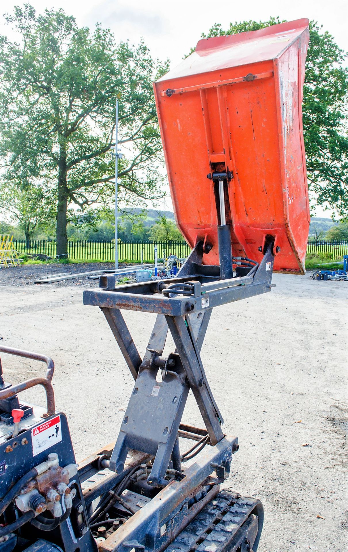 Cormidi 65 650kg diesel driven tracked walk behind Hi-Tip dumper Year: 2005 S/N: 10698740 Recorded - Image 8 of 14