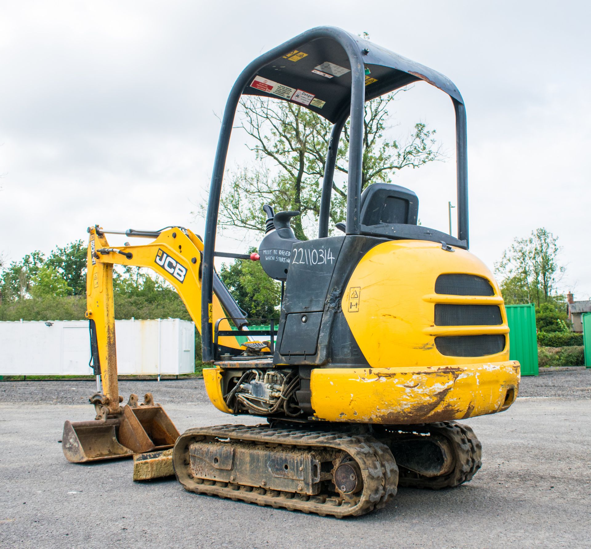 JCB 8014 CTS 1.4 tonne rubber tracked mini excavator  Year: 2014 S/N: 70481 Recorded Hour: 1527 - Image 4 of 17