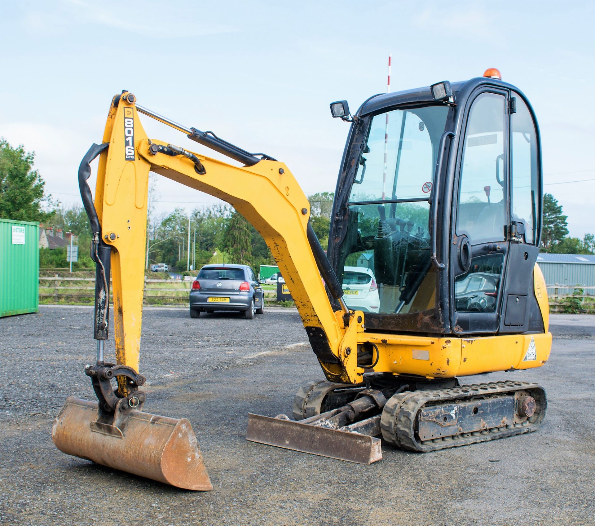 JCB 8016 1.6 tonne rubber tracked mini excavator  Year: 2013 S/N: 2071336 Recorded Hours: 1890