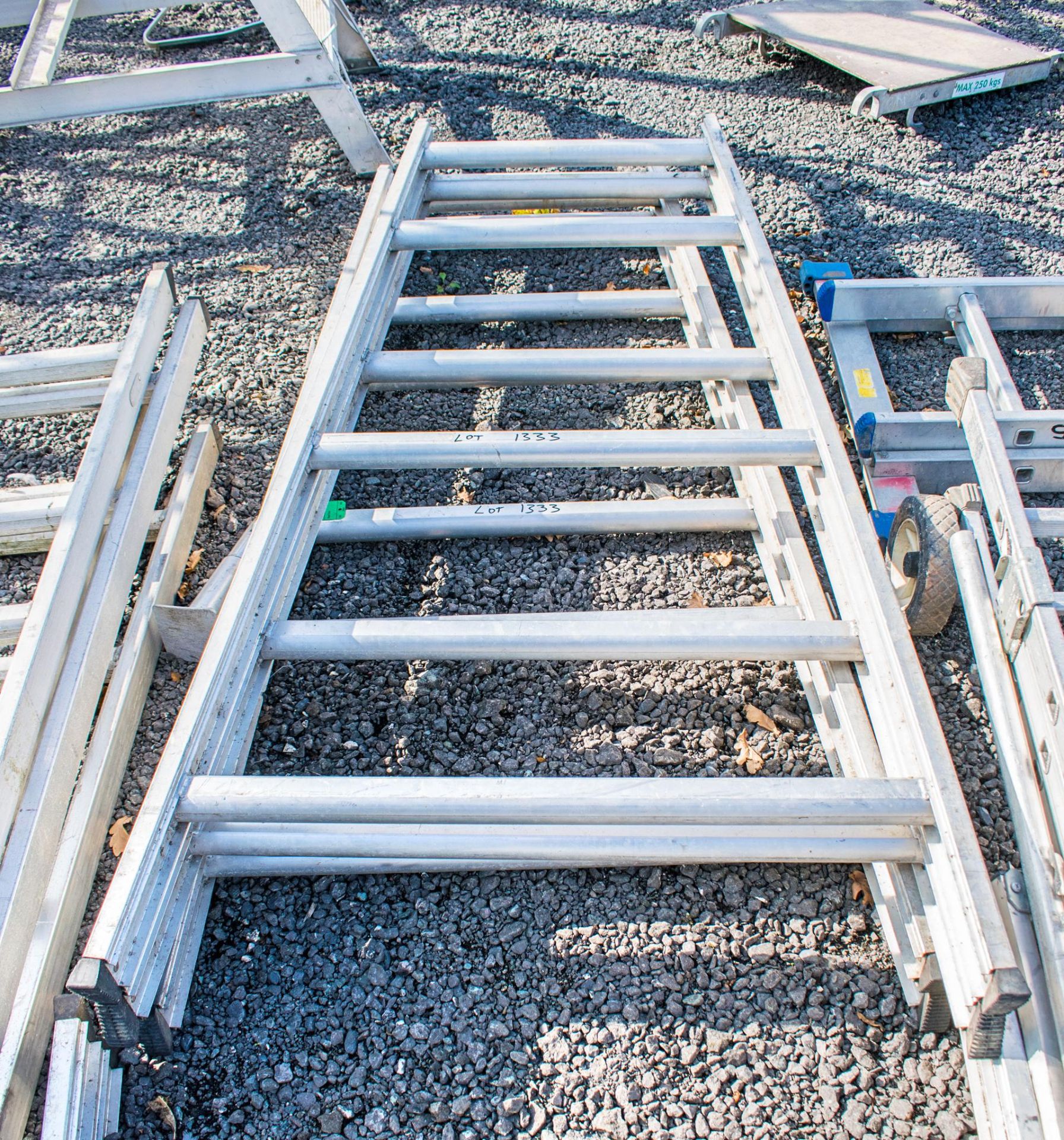 2 - aluminium trestles