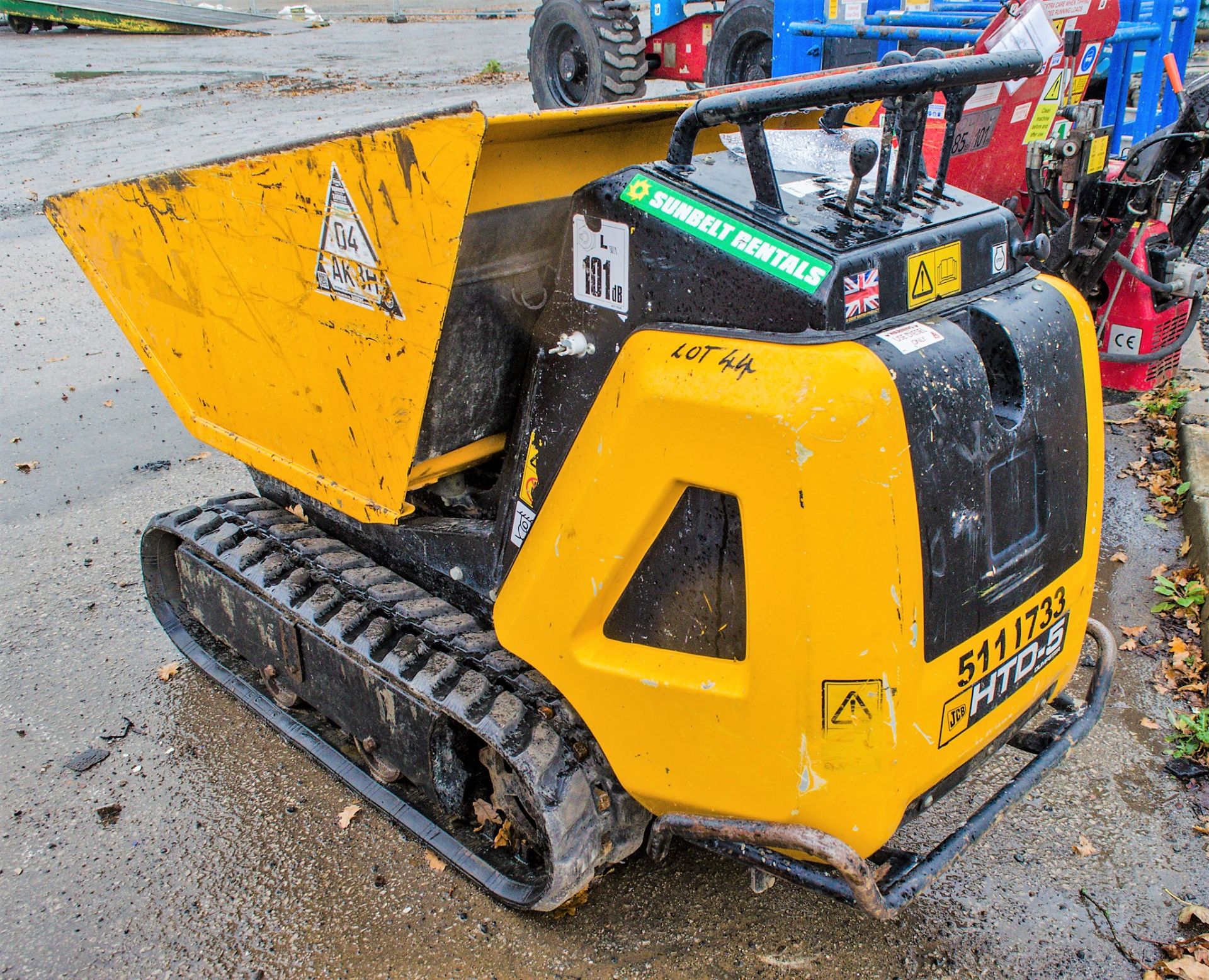 JCB HTD-5 diesel driven walk behind hi-tip rubber tracked dumper 5111733 - Image 4 of 10