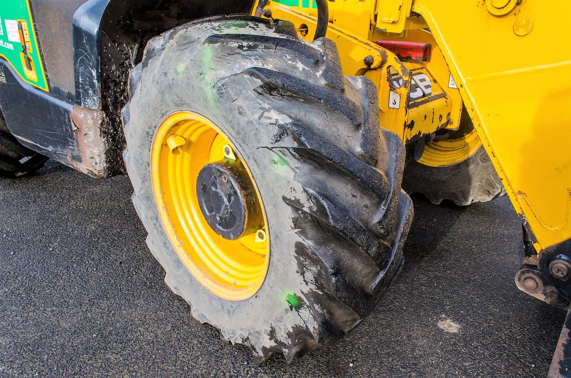 JCB 535-95 9.5 metre telescopic handler Year: 2013 S/N: 2180475 Reg: MM63 UUL  c/w V5 Document - Image 13 of 23