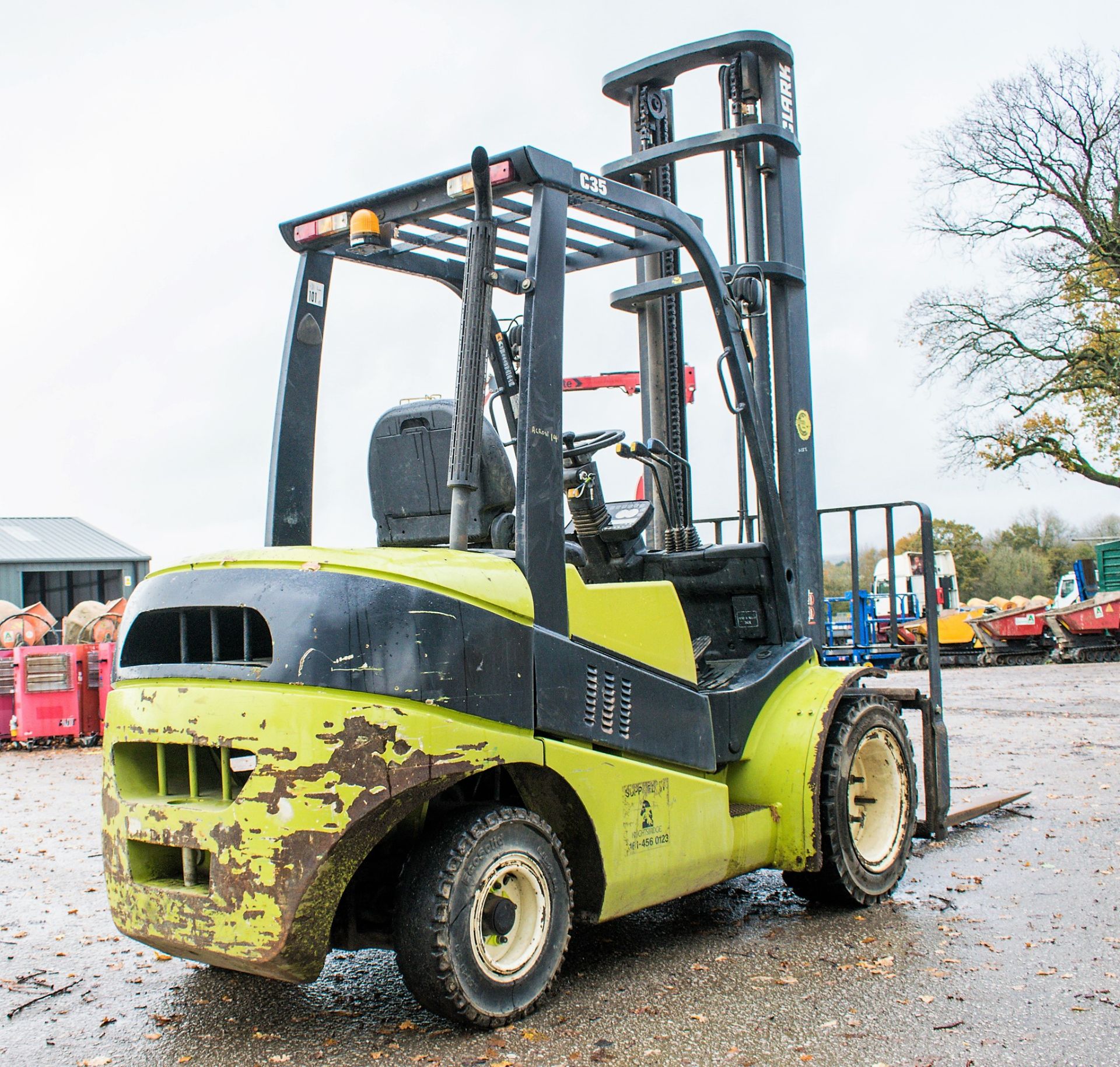 Clark C35D 3.5 tonne diesel fork lift truck Year: 2015 S/N: 25159843 Recorded Hours: 2866 N628403 - Image 3 of 16