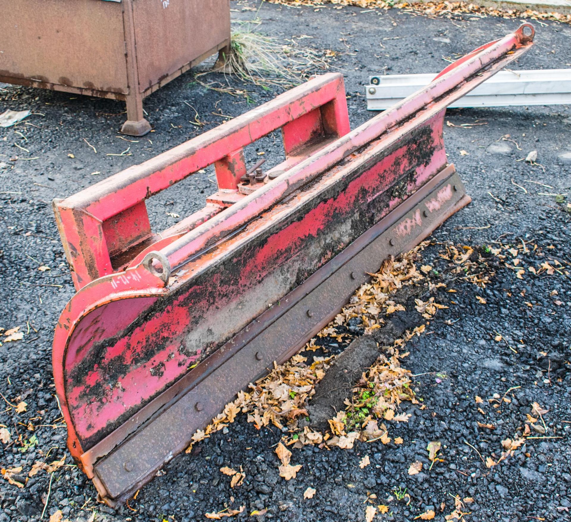 Skid steer mountable snow plough