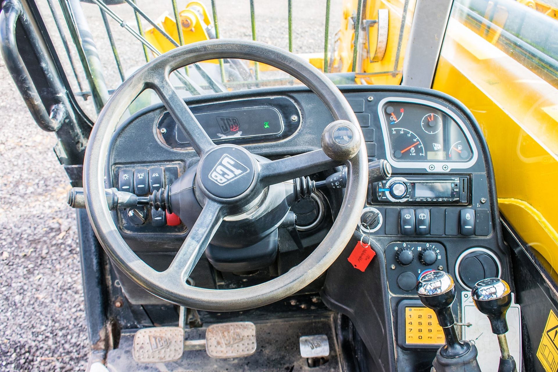 JCB 533-105 10.5 metre telescopic handler Registration Number: KX12 BMO Year: 2012 S/N: 533136 - Image 20 of 22