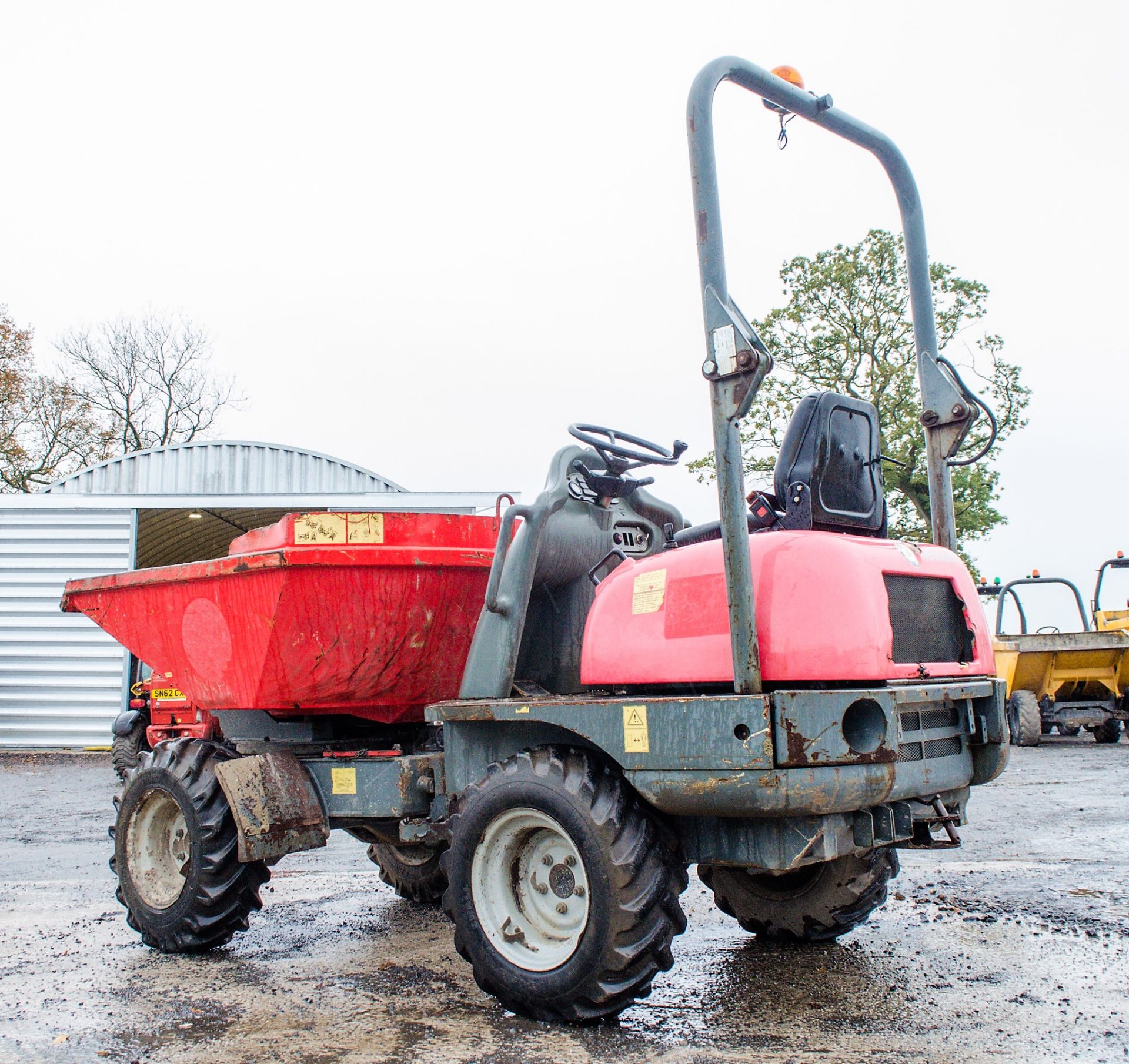 Neuson 2 tonne swivel skip dumper Year: 2001 S/N: CA000377 Recorded Hours: 2007 902 - Image 4 of 21