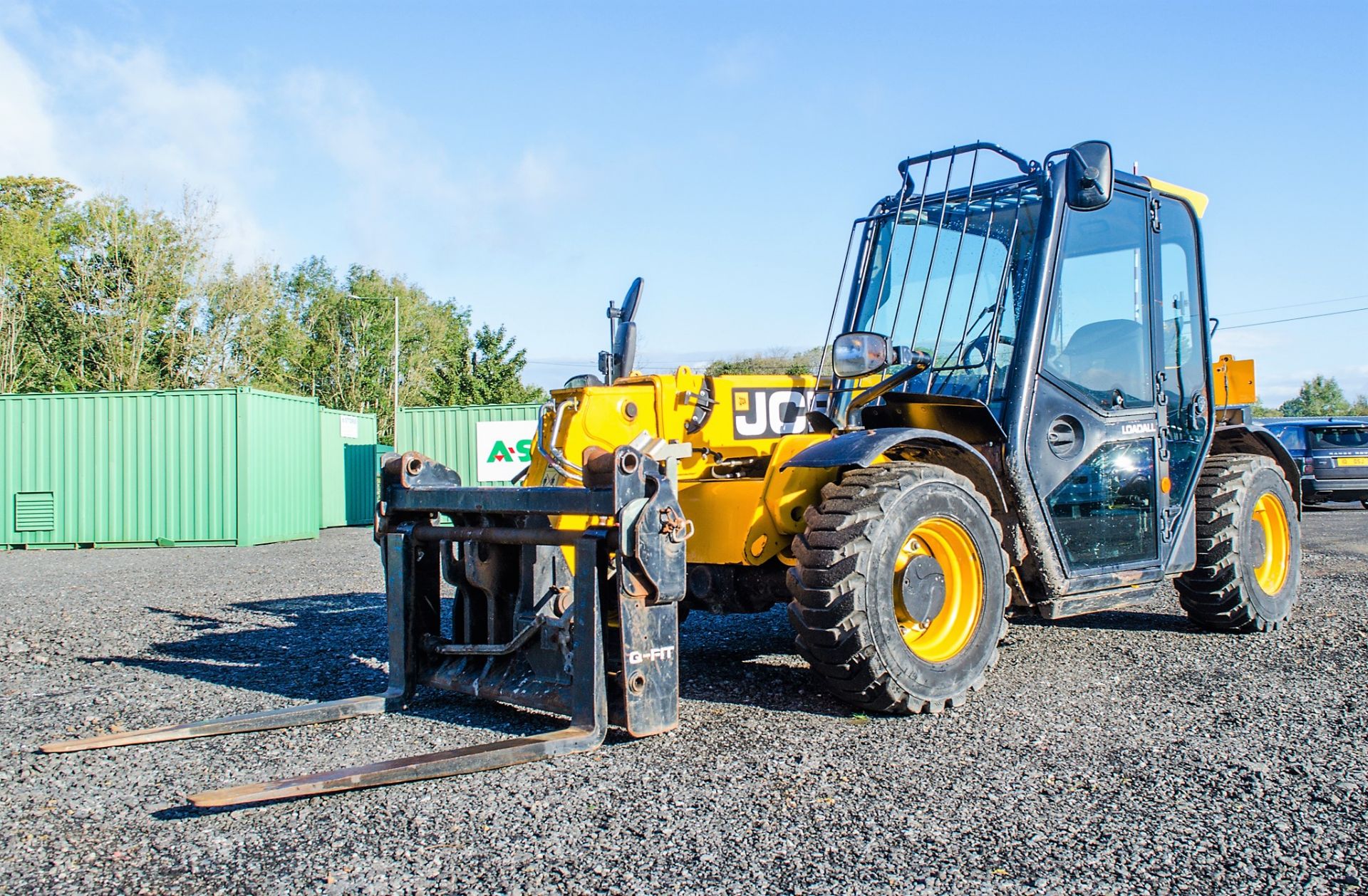 JCB 525-60 Hi-Viz 6 metre telescopic handler Registration Number: MT17 UOS Year: 2017 S/N: 2458156