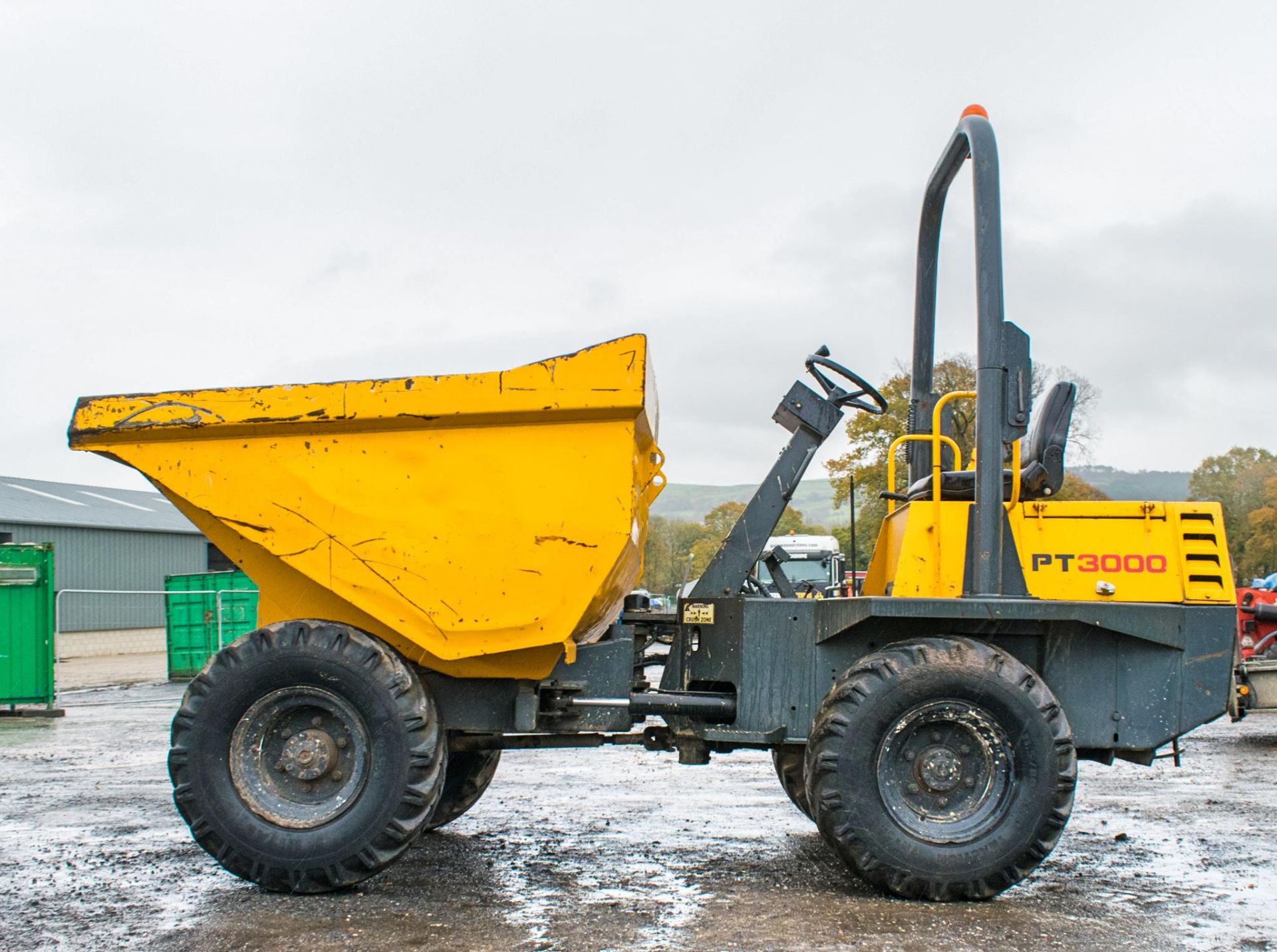 Benford 3 tonne straight skip dumper Year: 2005 S/N: E501AR001 Recorded Hours: Not displayed ( - Image 8 of 18