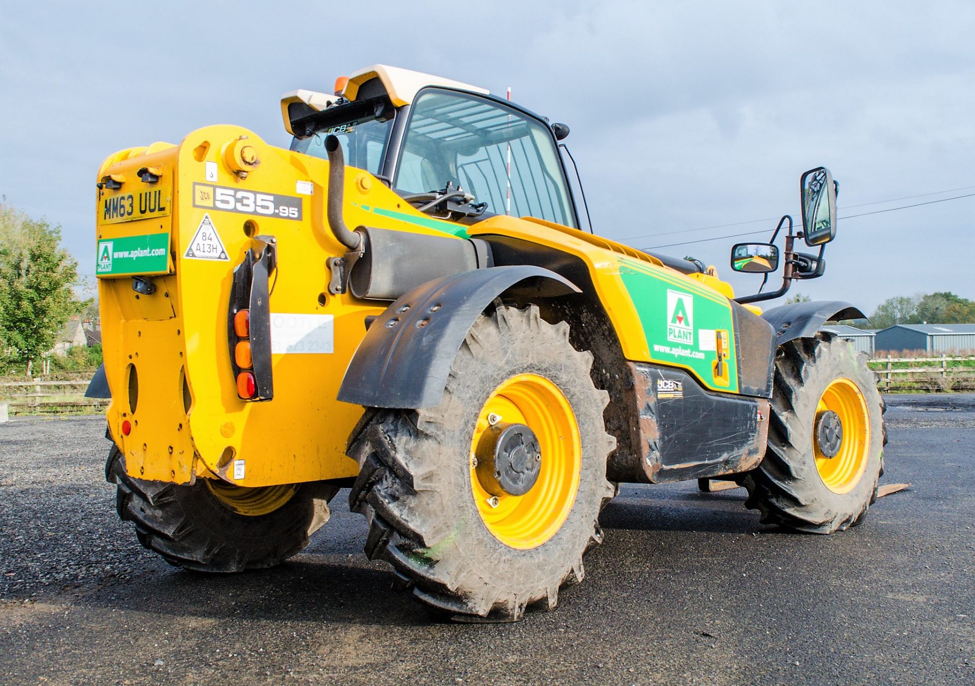 JCB 535-95 9.5 metre telescopic handler Year: 2013 S/N: 2180475 Reg: MM63 UUL  c/w V5 Document - Image 4 of 23