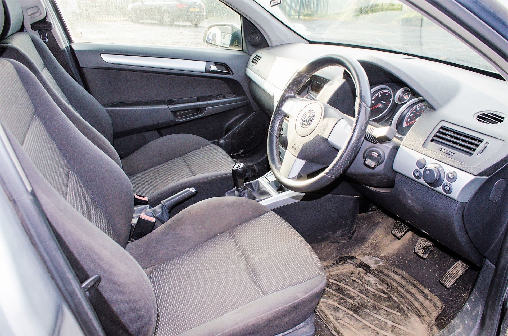 Vauxhall Astra 1.7 CDTi 6 speed manual panel van Registration Number: PF57 BZN Date of Registration: - Image 13 of 18