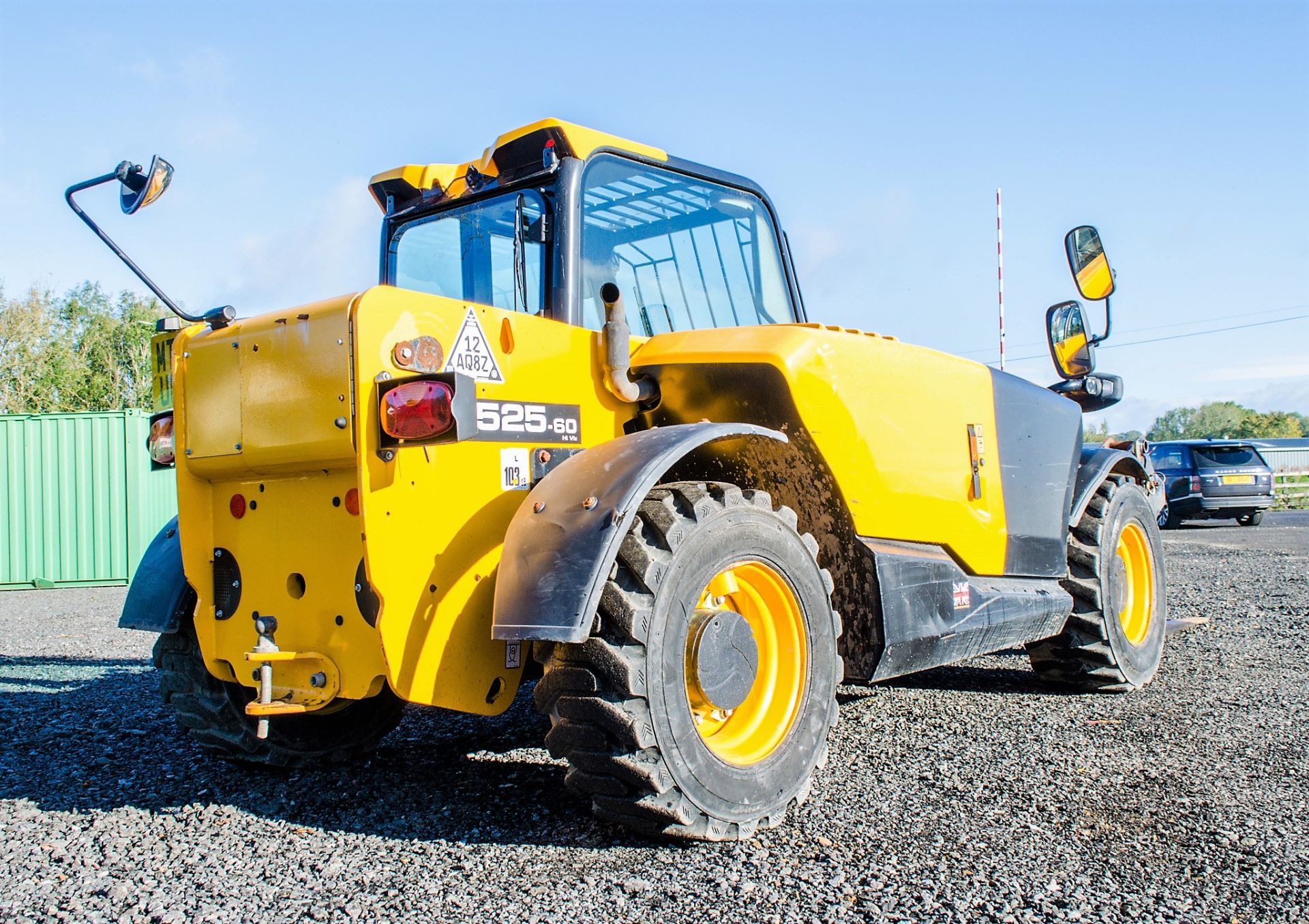 JCB 525-60 Hi-Viz 6 metre telescopic handler Registration Number: MT17 UOS Year: 2017 S/N: 2458156 - Image 4 of 22