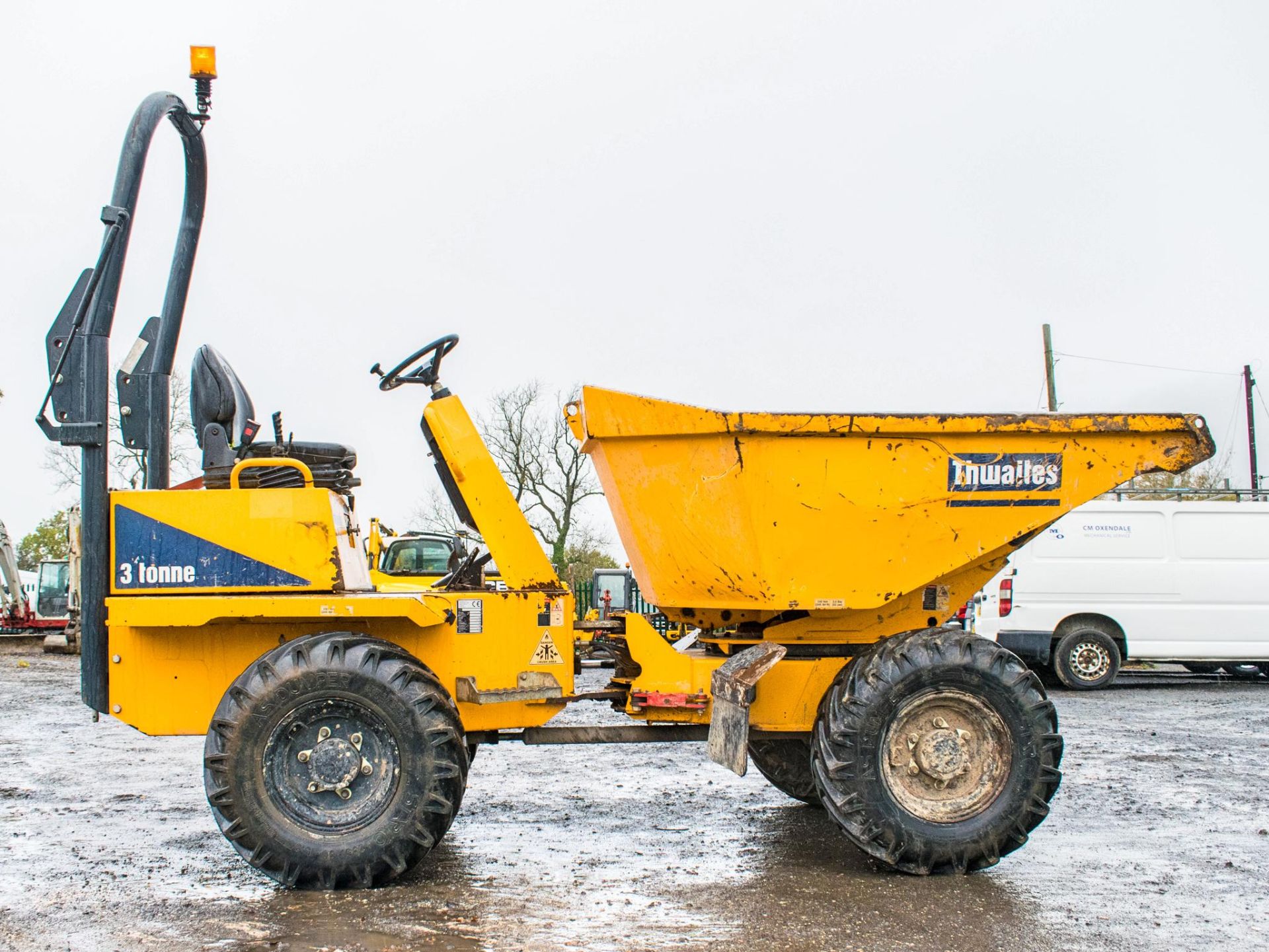 Thwaites 3 tonne swivel skip dumper Year: 2015 S/N: 1506D0954 Recorded Hours: 1088 A675663 - Image 7 of 18