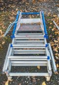 Clow extending aluminium stepladder/podium