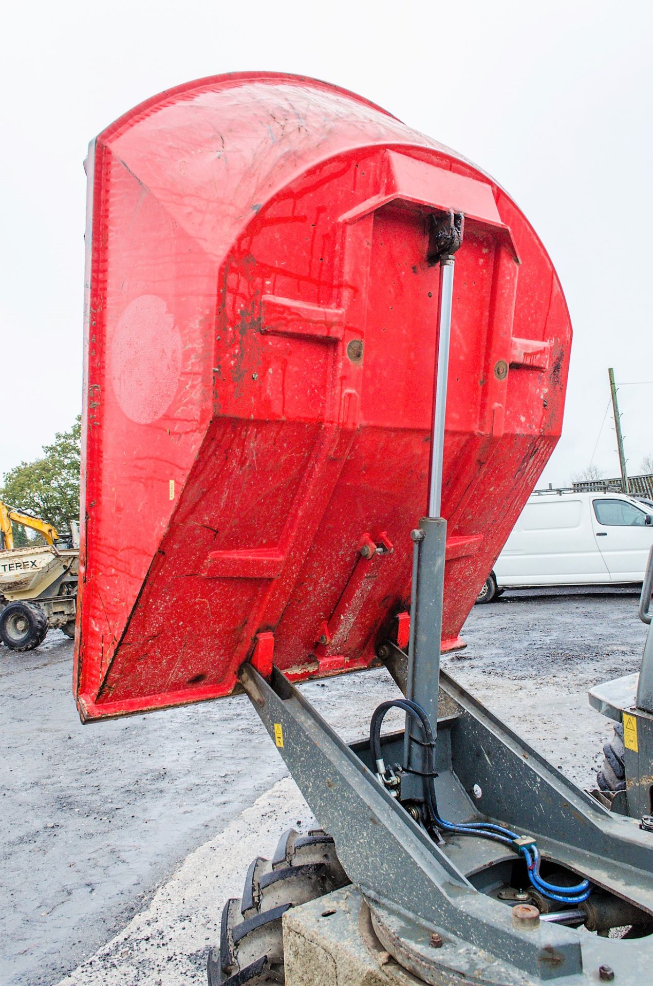 Neuson 2 tonne swivel skip dumper Year: 2001 S/N: CA000377 Recorded Hours: 2007 902 - Image 11 of 21