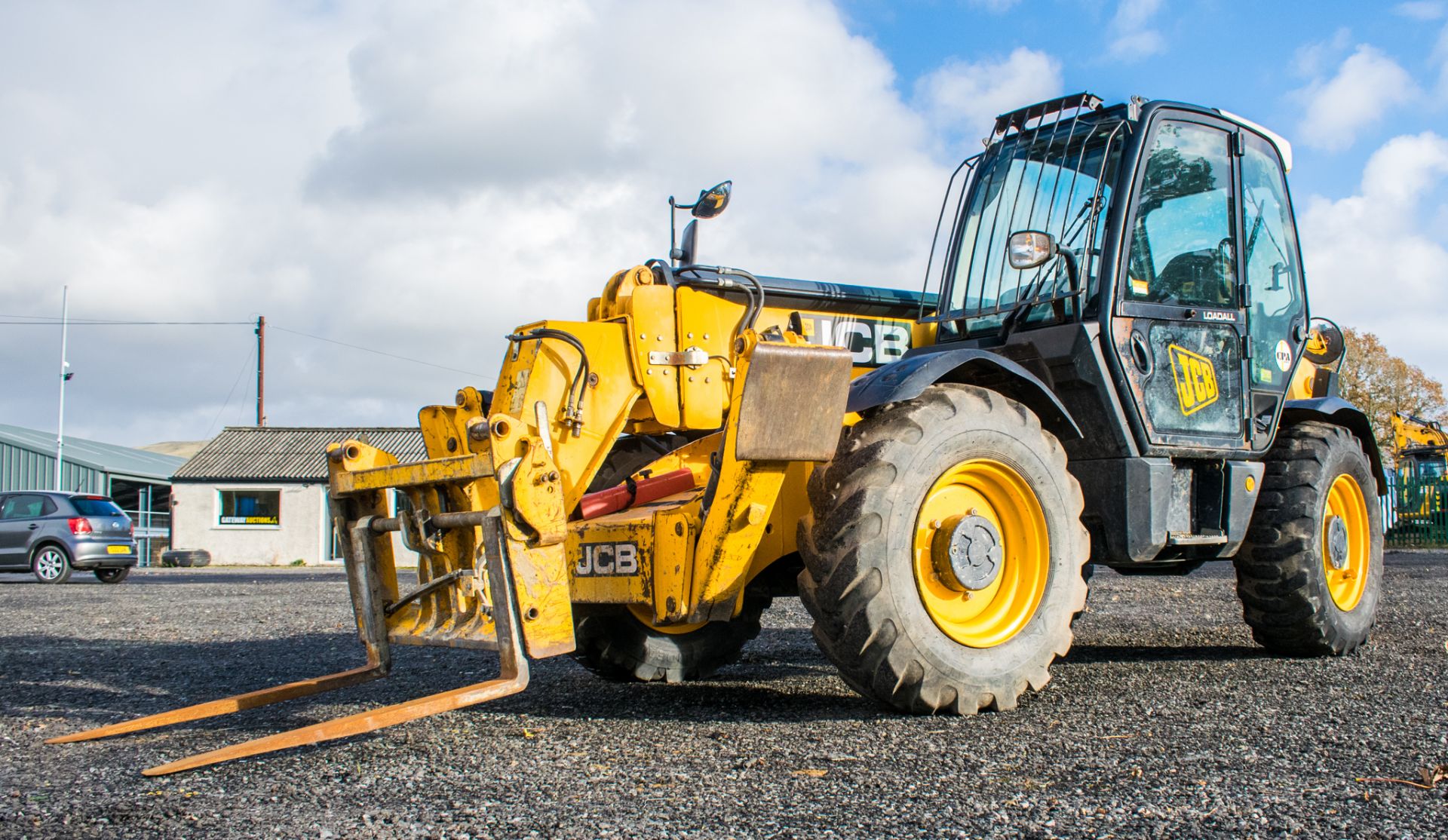 JCB 535-125 12.5 metre telescopic handler Registration Number: MX62 BBZ Year: 2012 S/N: 2145026