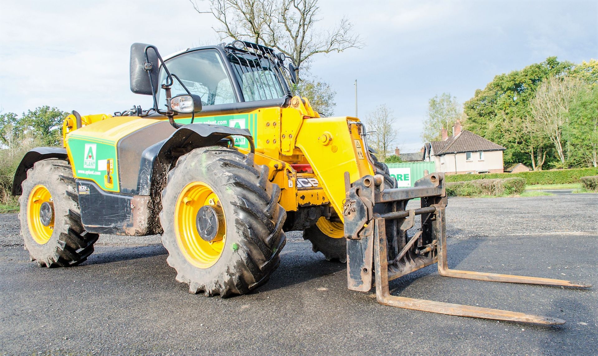 JCB 535-95 9.5 metre telescopic handler Year: 2013 S/N: 2180475 Reg: MM63 UUL  c/w V5 Document - Image 2 of 23