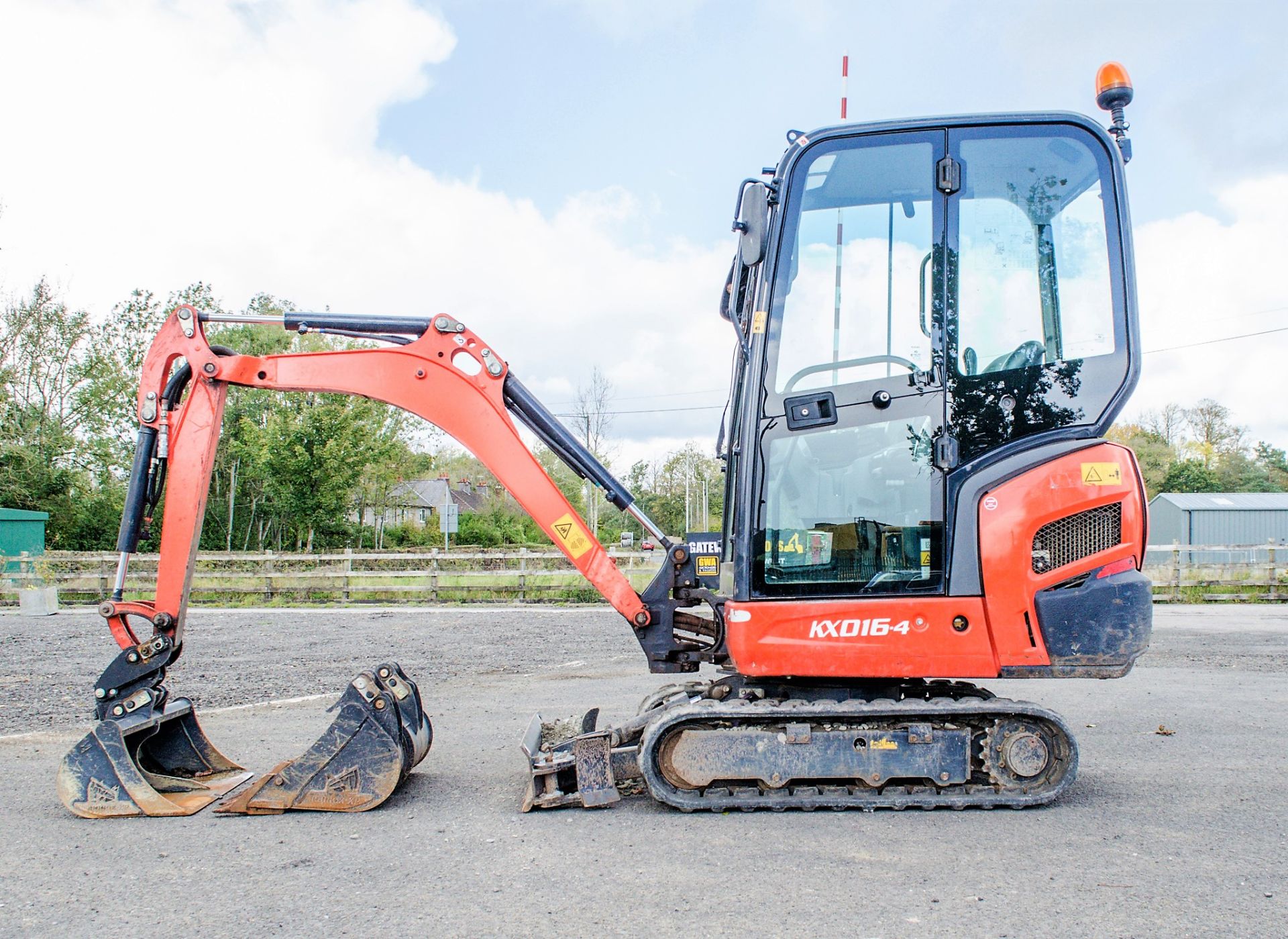 Kubota KX016-4 1.6 tonne rubber tracked mini excavator Year: 2017 S/N: 61800 Recorded Hours: 723 - Image 7 of 22