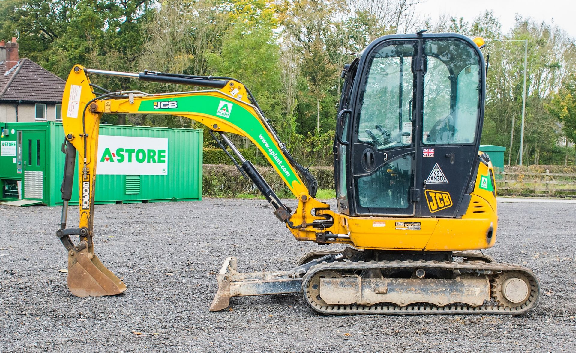 JCB 8030 ZTS 3 tonne rubber tracked zero tail swing mini excavator Year: 2015 S/N: 2432318 - Image 8 of 19