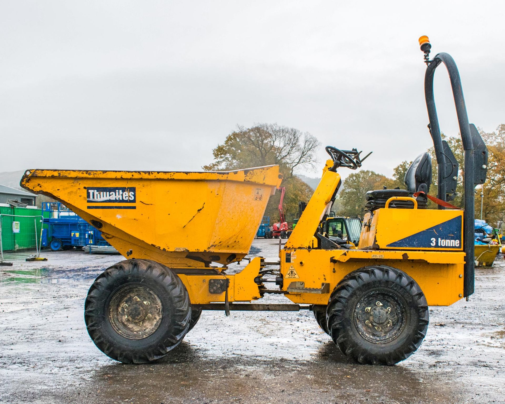 Thwaites 3 tonne swivel skip dumper Year: 2015 S/N: 1506D0954 Recorded Hours: 1088 A675663 - Image 8 of 18