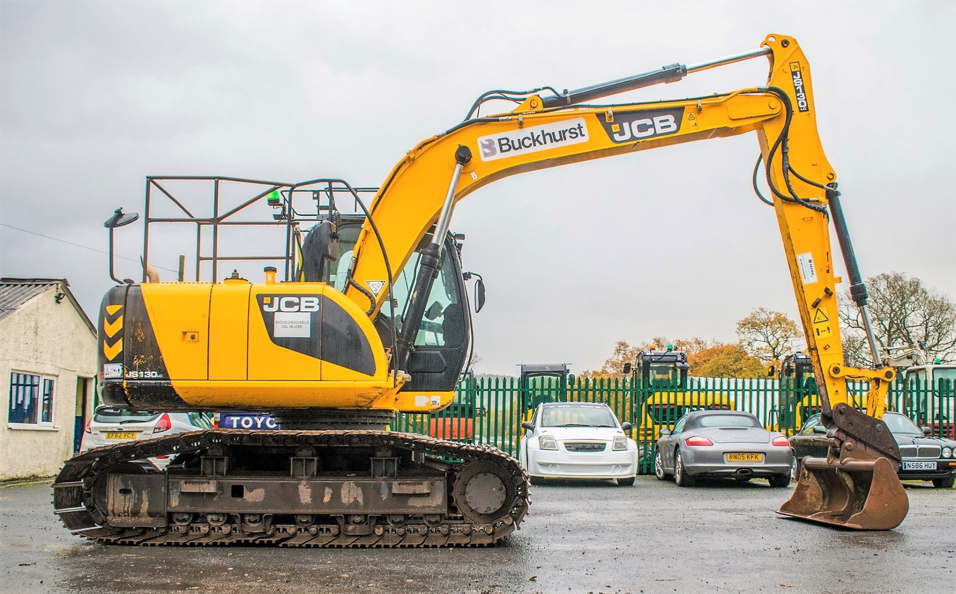 JCB JS130-LC 13 tonne steel tracked excavator Year: 2012 S/N: 786610 Recorded Hours: 6421 Piped, air - Image 9 of 24
