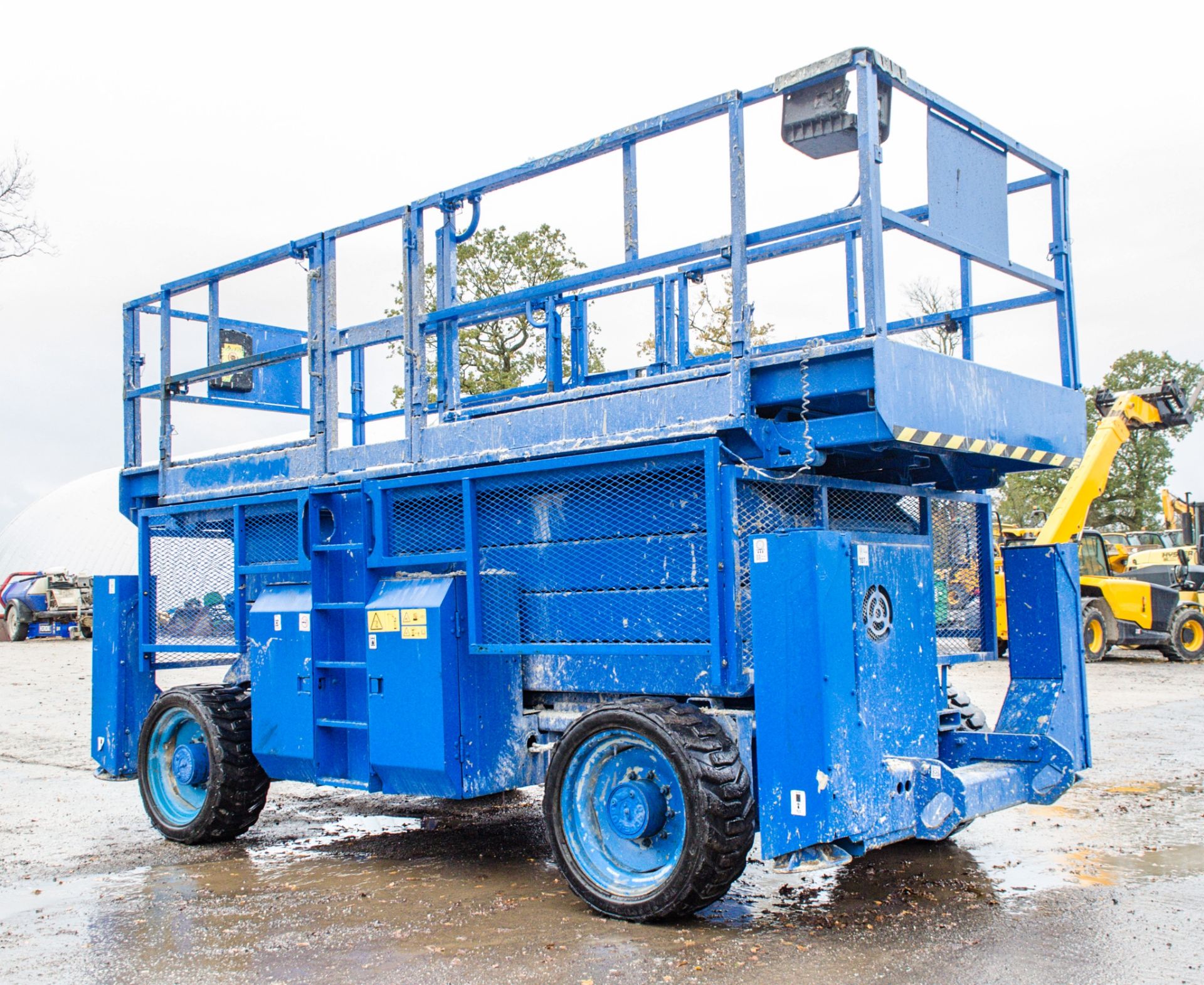 Genie GS4390 43 ft Rough Terrain 4 x 4 diesel driven mobile scissor lift access platform Year: - Image 3 of 10