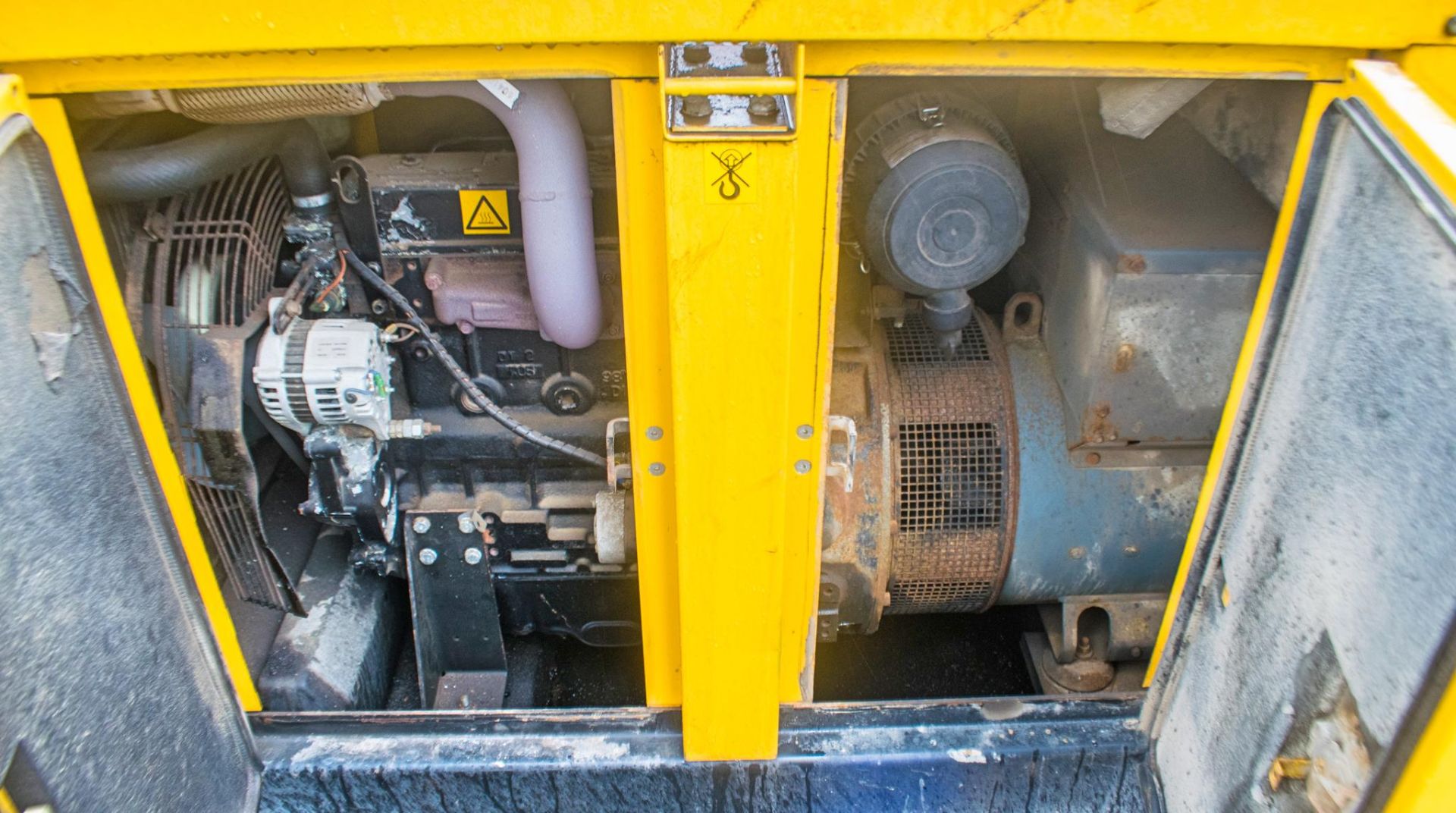 Atlas Copco QAS38 diesel driven generator Year: 2002 S/N: 396571 Recorded Hours: 7249 MS245 - Image 2 of 5