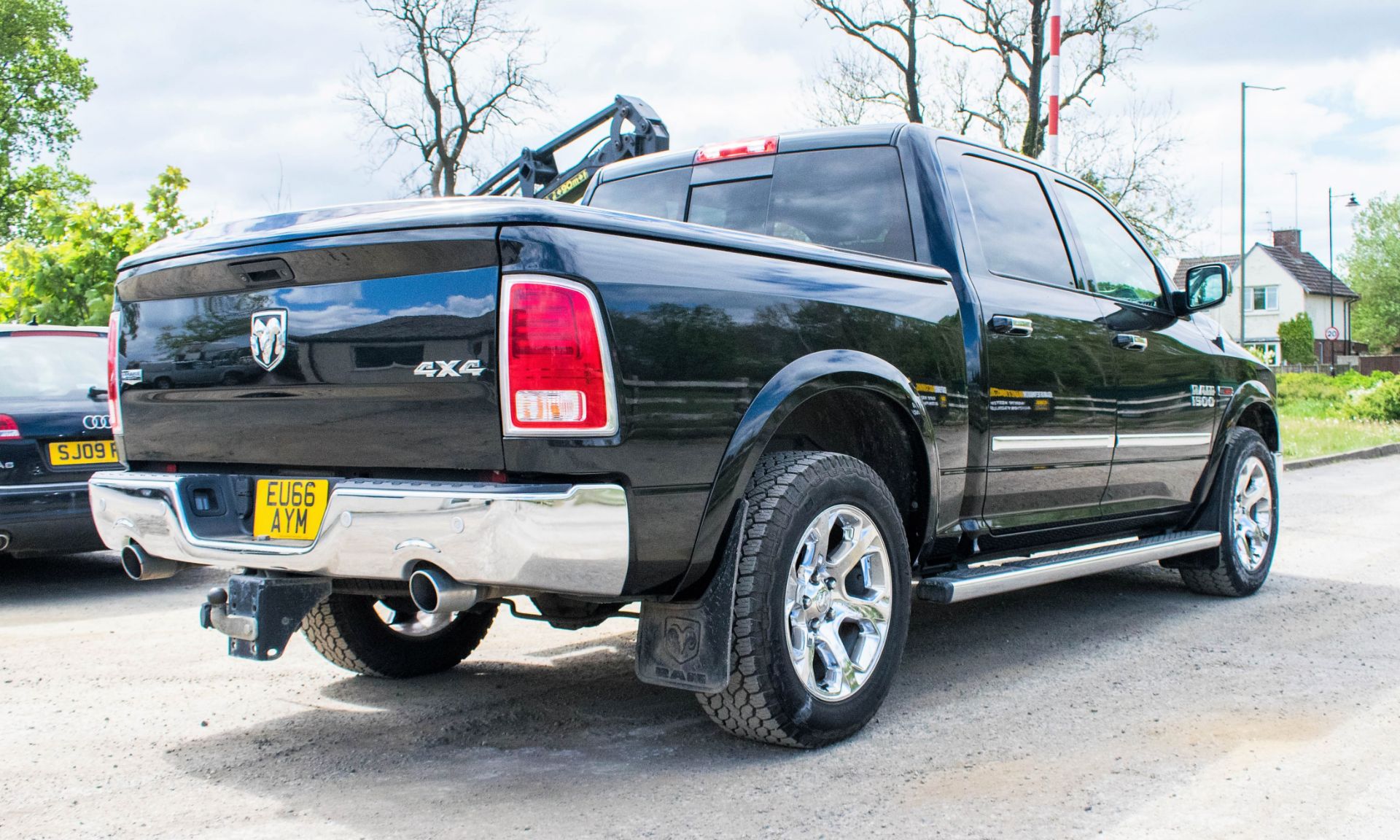 Ram Laramie 1500 3 litre Eco Diesel automatic double cab pick up Registration Number: EU66 AYM - Image 3 of 28