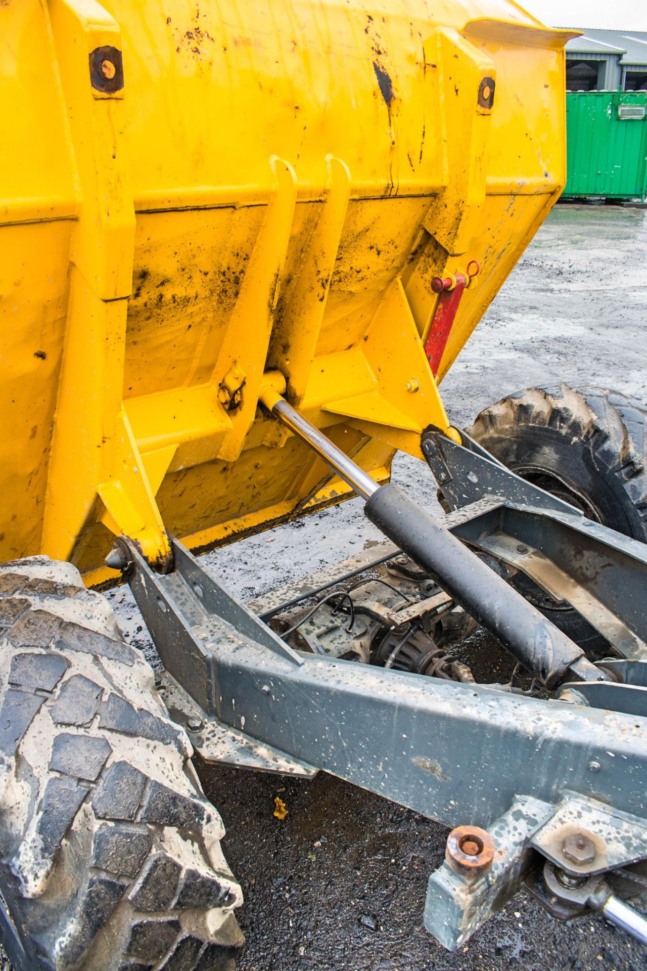 Benford 3 tonne straight skip dumper Year: 2005 S/N: E501AR001 Recorded Hours: Not displayed ( - Image 14 of 18