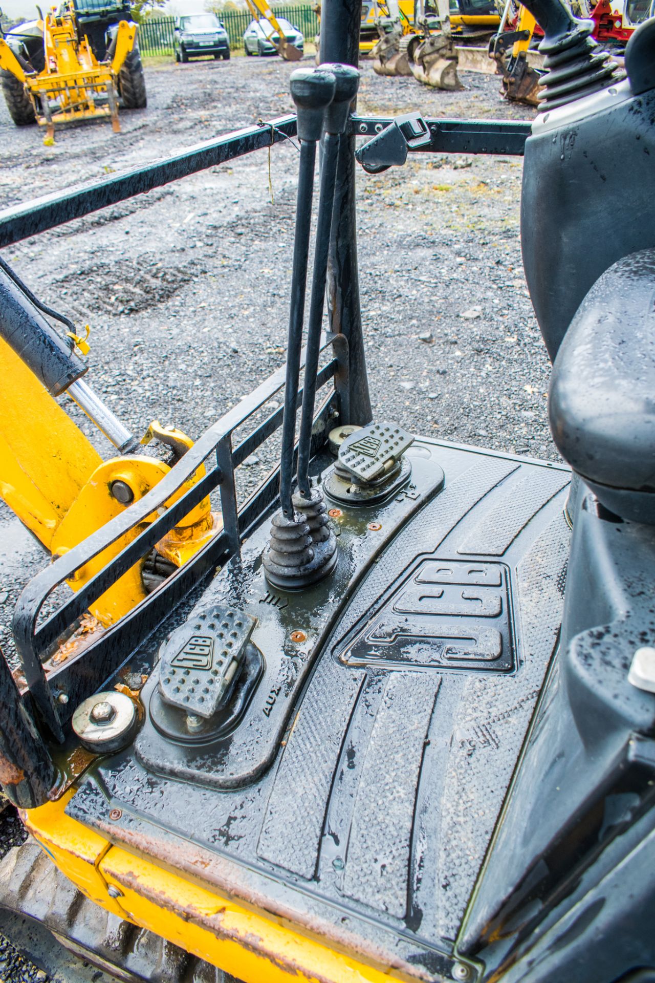 JCB 8014 CTS 1.5 tonne rubber tracked mini excavator  Year:  2014 S/N: 2070466 Recorded Hours: - Image 16 of 18