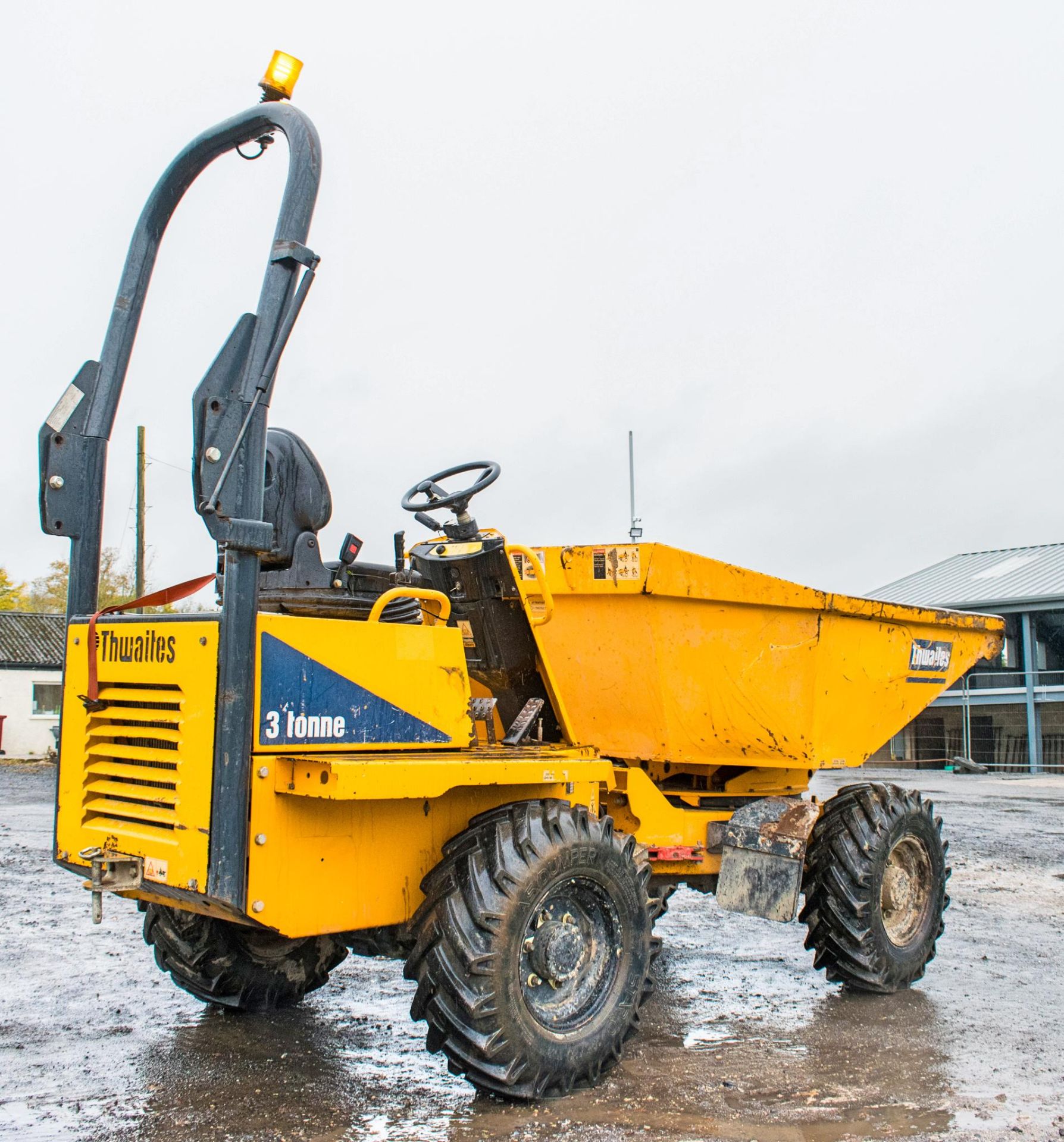 Thwaites 3 tonne swivel skip dumper Year: 2015 S/N: 1506D0954 Recorded Hours: 1088 A675663 - Image 3 of 18