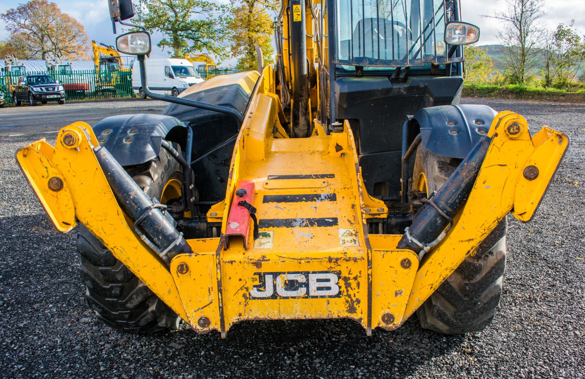 JCB 535-125 12.5 metre telescopic handler Registration Number: MX62 BBZ Year: 2012 S/N: 2145026 - Image 8 of 21