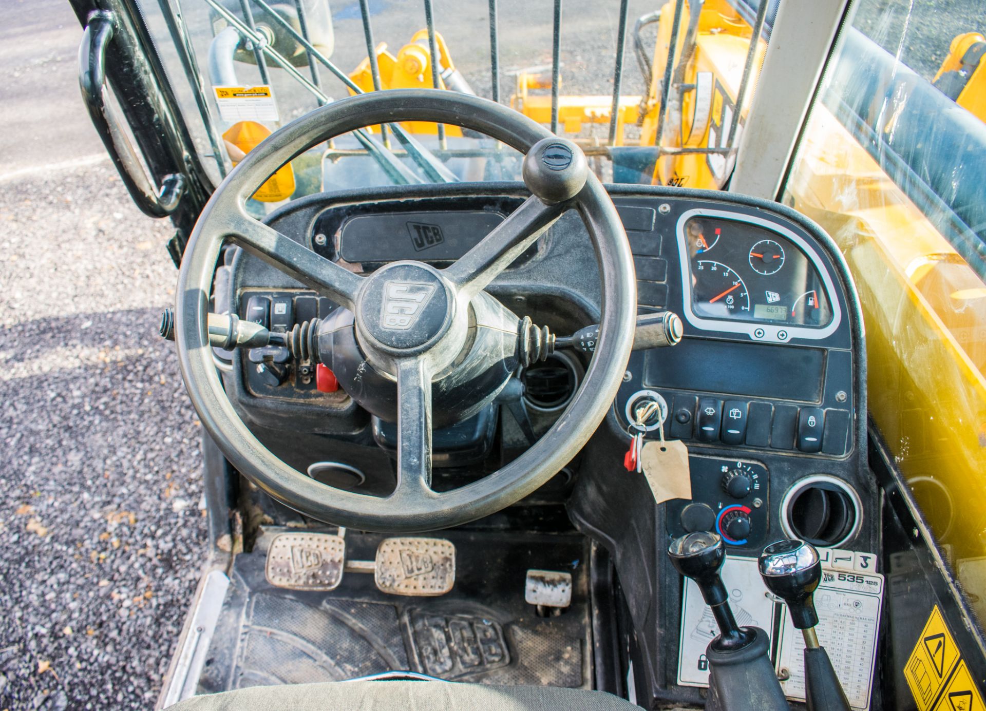 JCB 535-125 12.5 metre telescopic handler Registration Number: MX62 BBZ Year: 2012 S/N: 2145026 - Bild 20 aus 21