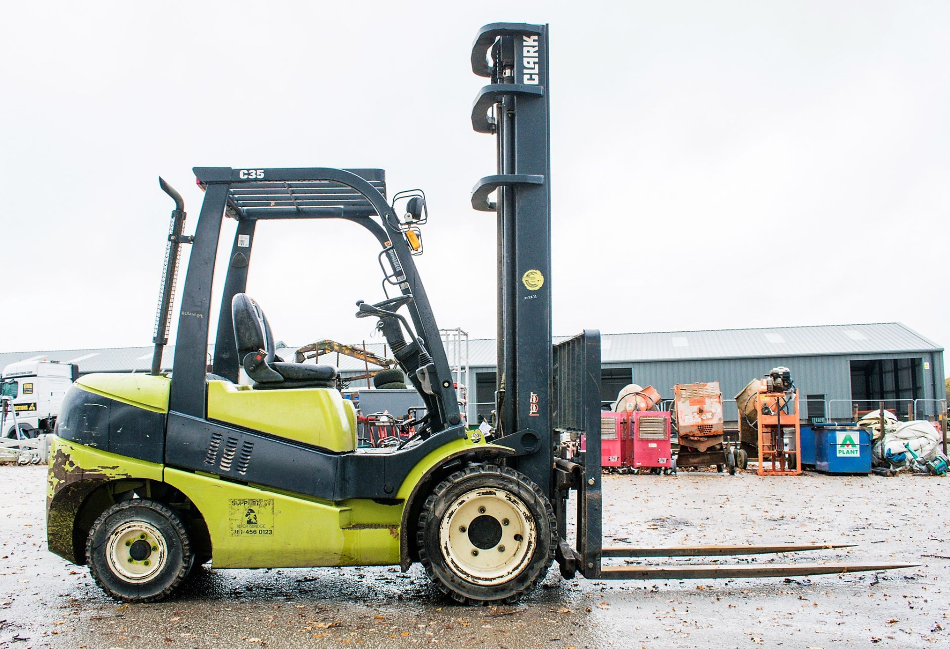 Clark C35D 3.5 tonne diesel fork lift truck Year: 2015 S/N: 25159843 Recorded Hours: 2866 N628403 - Image 8 of 16