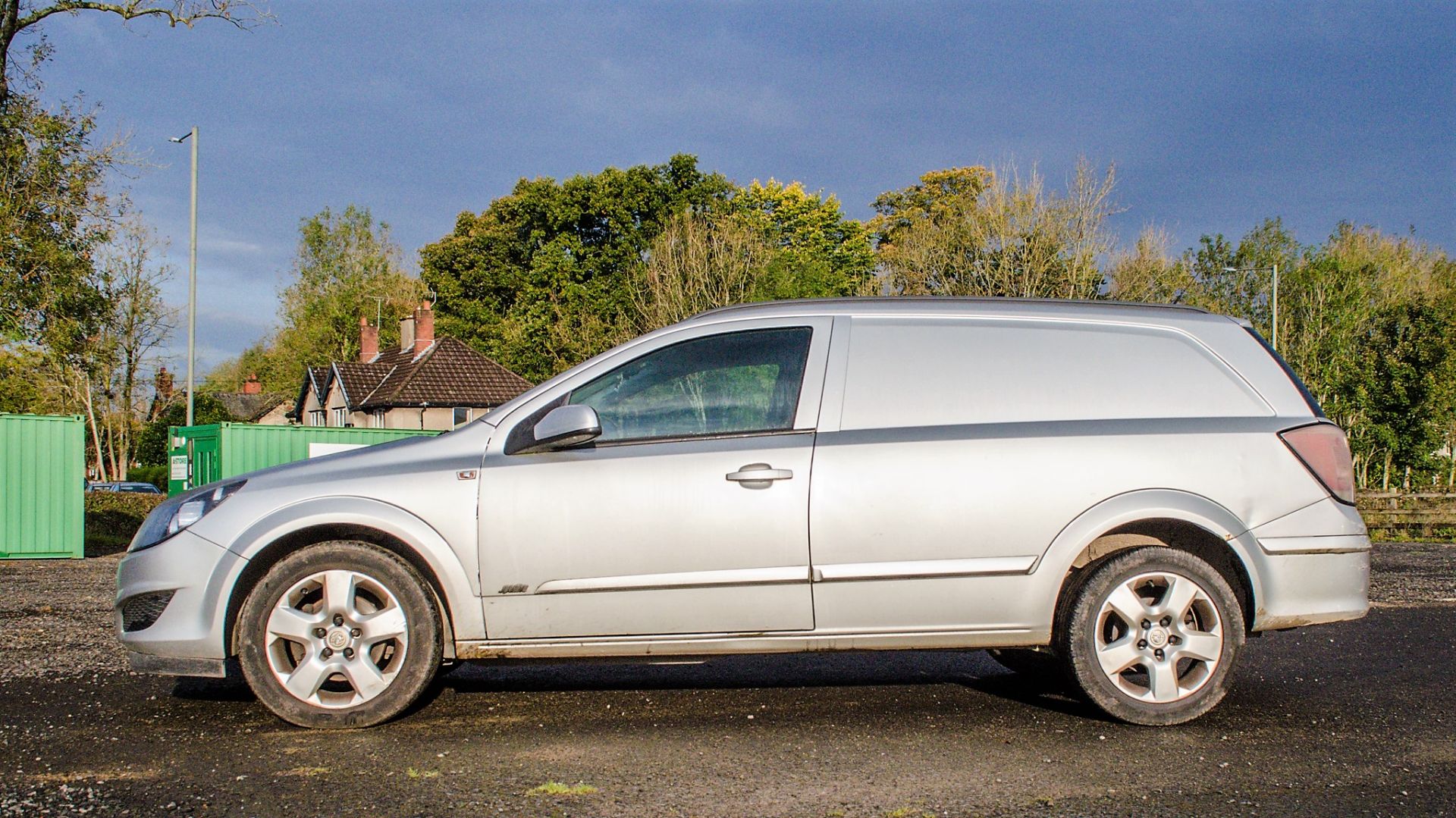 Vauxhall Astra 1.7 CDTi 6 speed manual panel van Registration Number: PF57 BZN Date of Registration: - Image 8 of 18