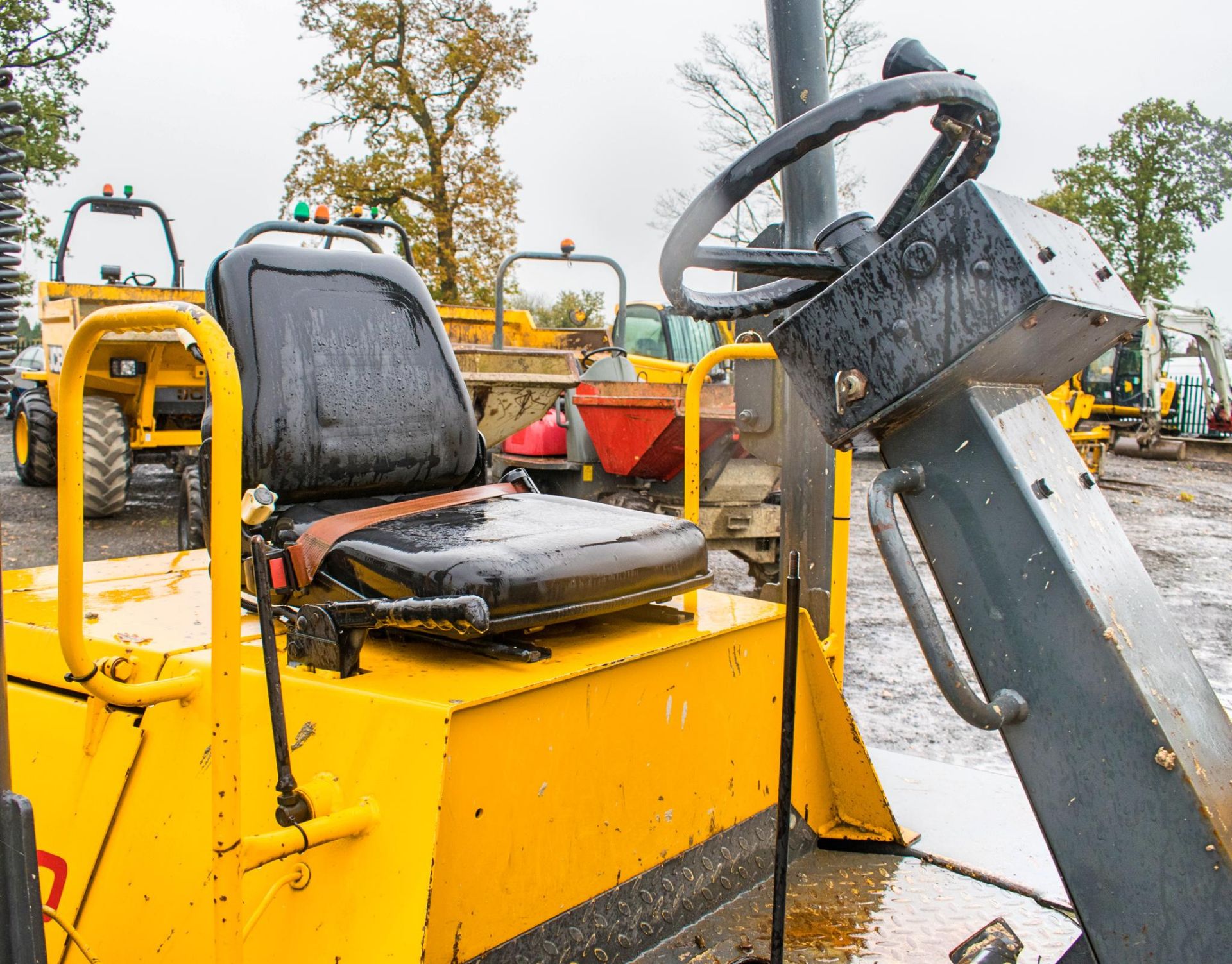 Benford 3 tonne straight skip dumper Year: 2005 S/N: E501AR001 Recorded Hours: Not displayed ( - Image 17 of 18