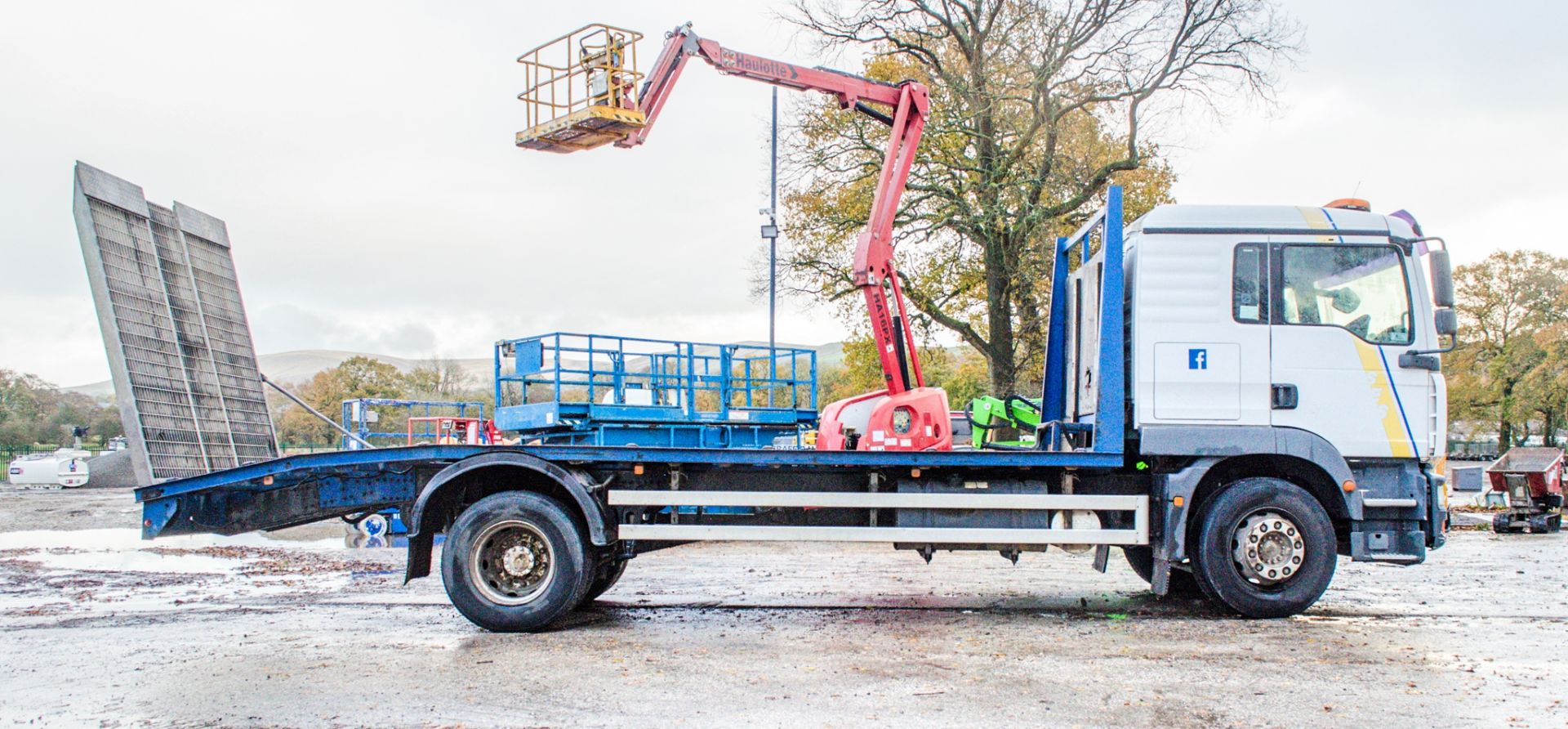 MAN TG-M 18 tonne beavertail plant lorry Registration Number: NX08 BTU Date of Registration: 23/04/ - Image 7 of 15