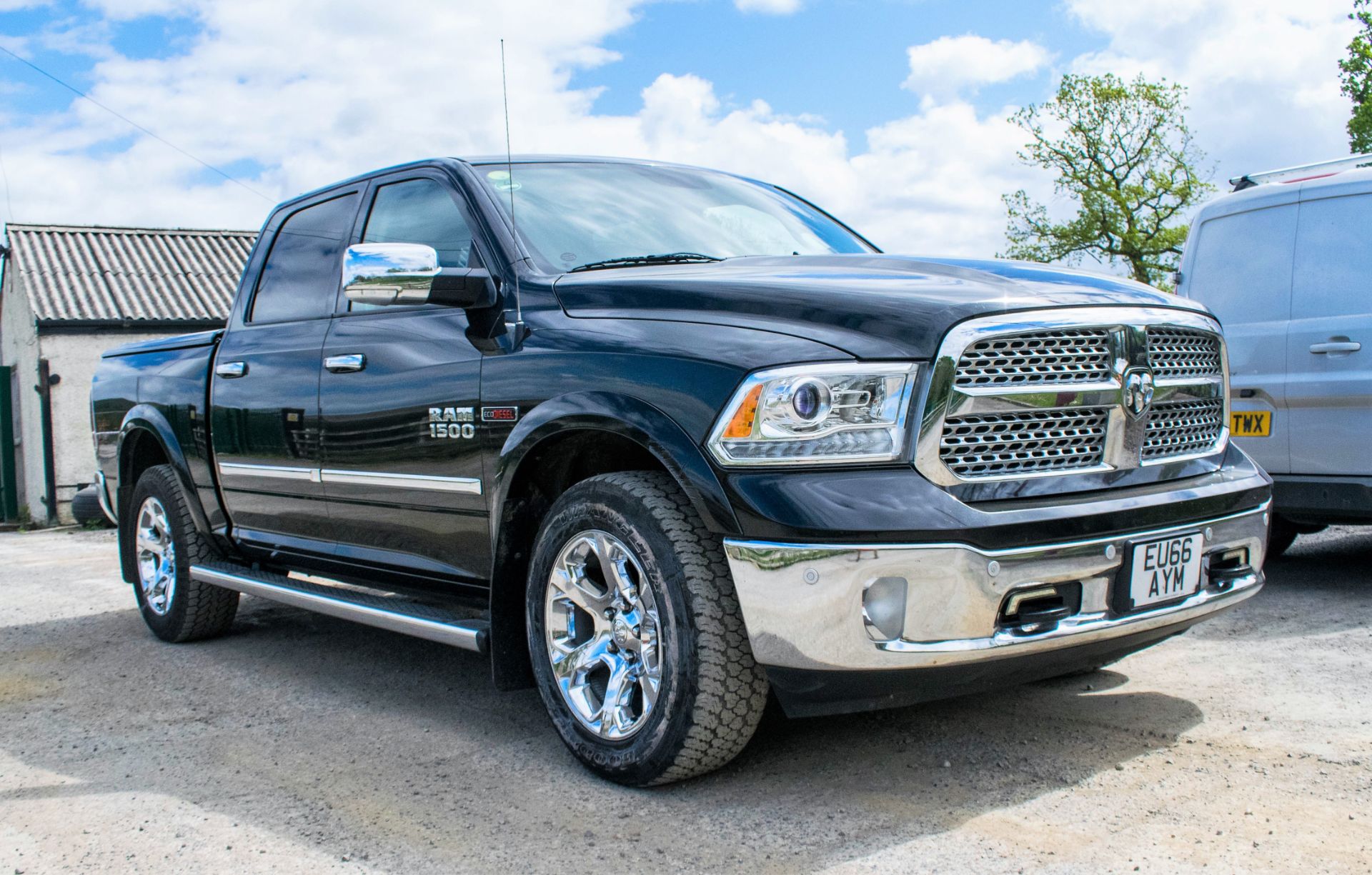 Ram Laramie 1500 3 litre Eco Diesel automatic double cab pick up Registration Number: EU66 AYM - Bild 2 aus 28